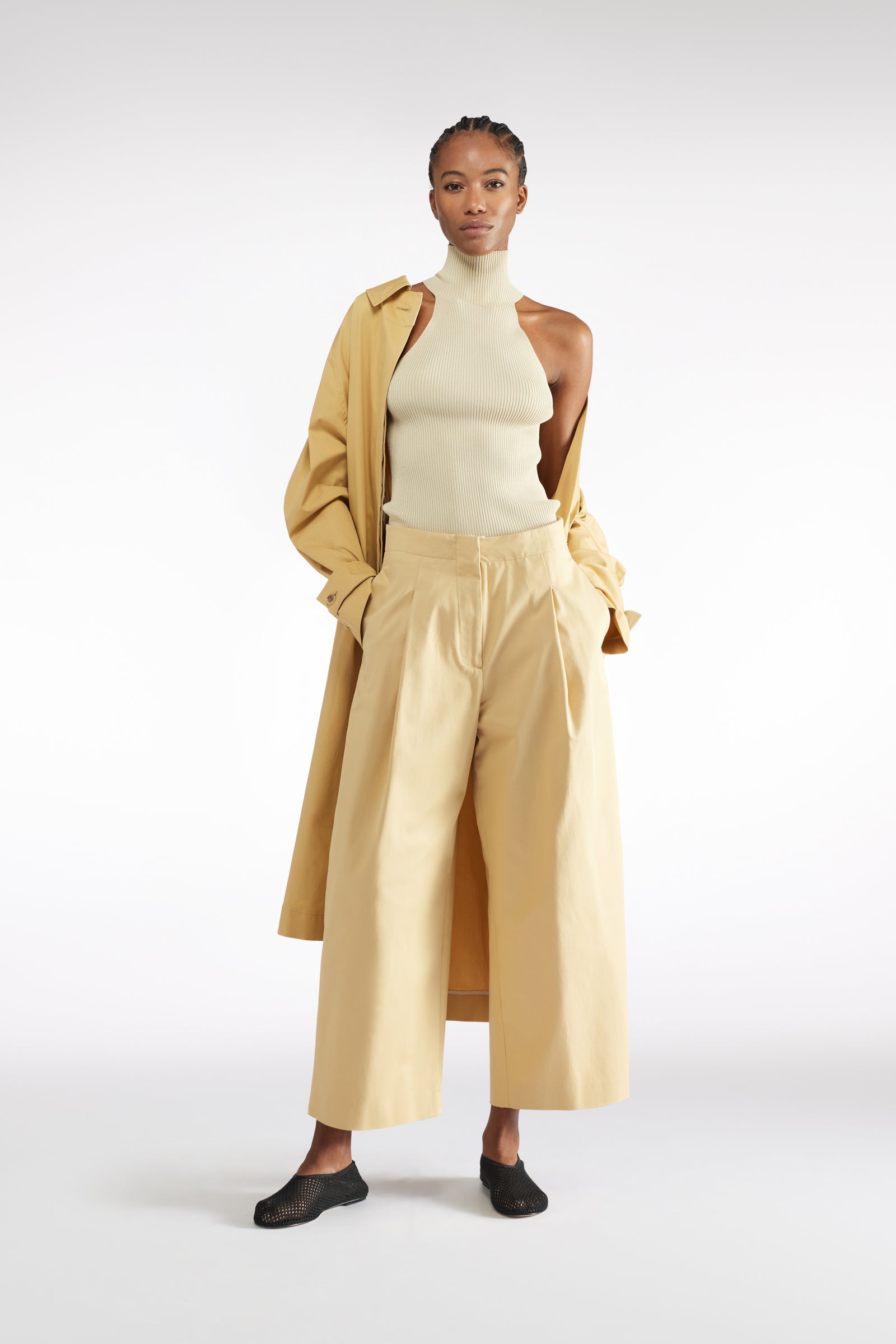 PANTALON CROP EN GABARDINE DE LAINE