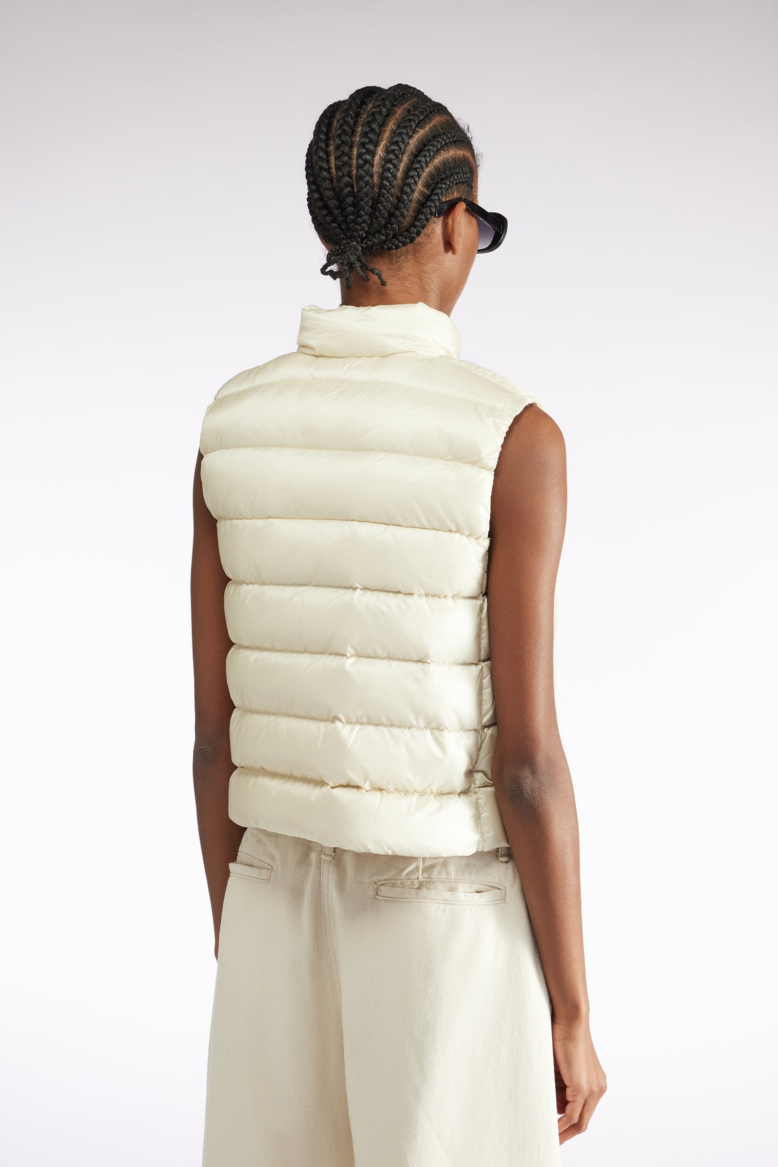 SLEEVELESS DOWN JACKET