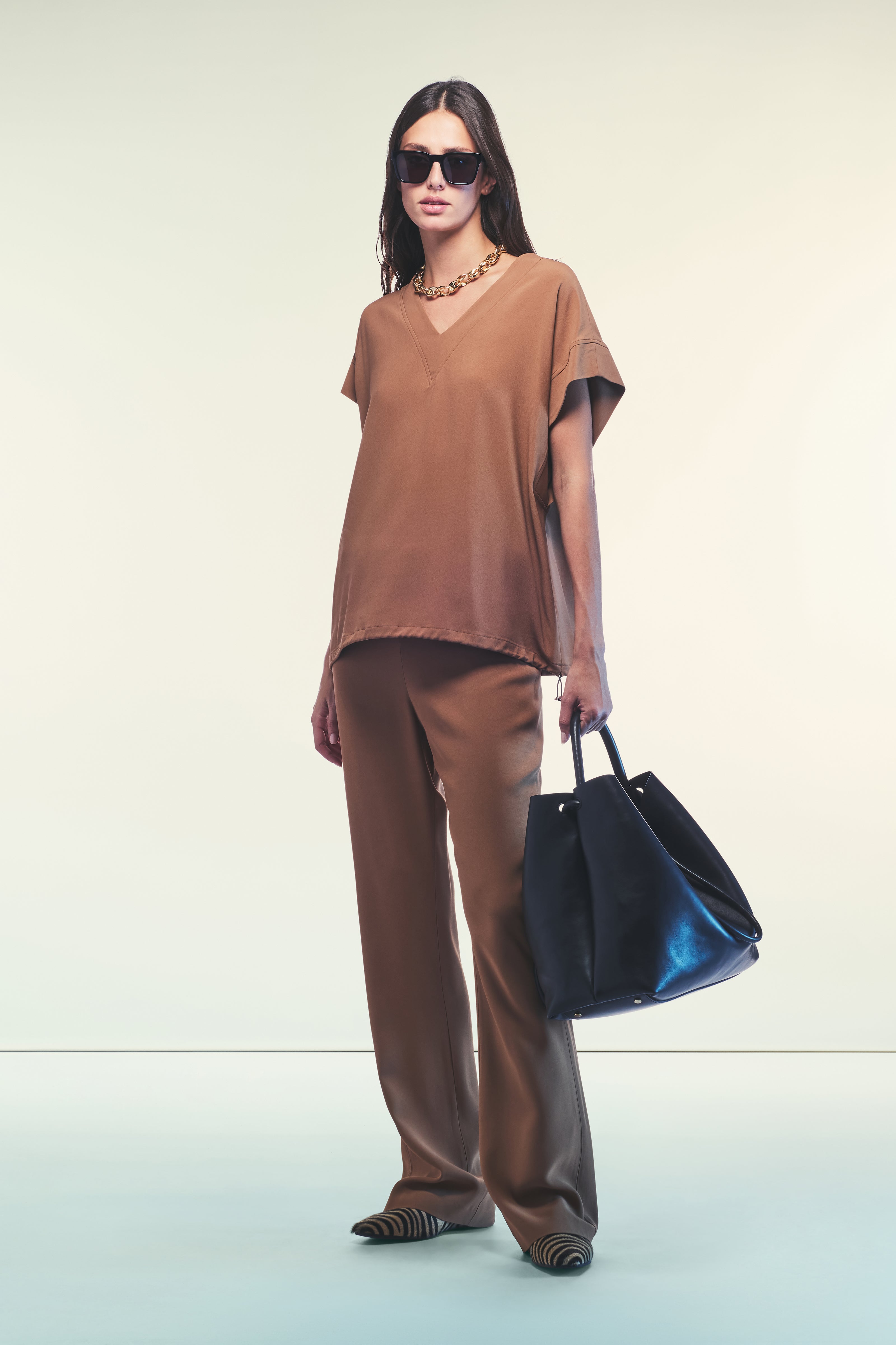 CLADIA LARGE TOTE