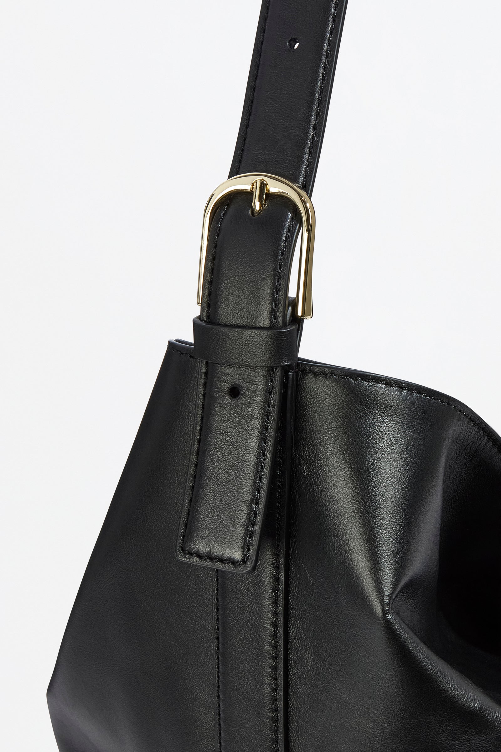 SMOOTH CALFSKIN SHOULDER BAG