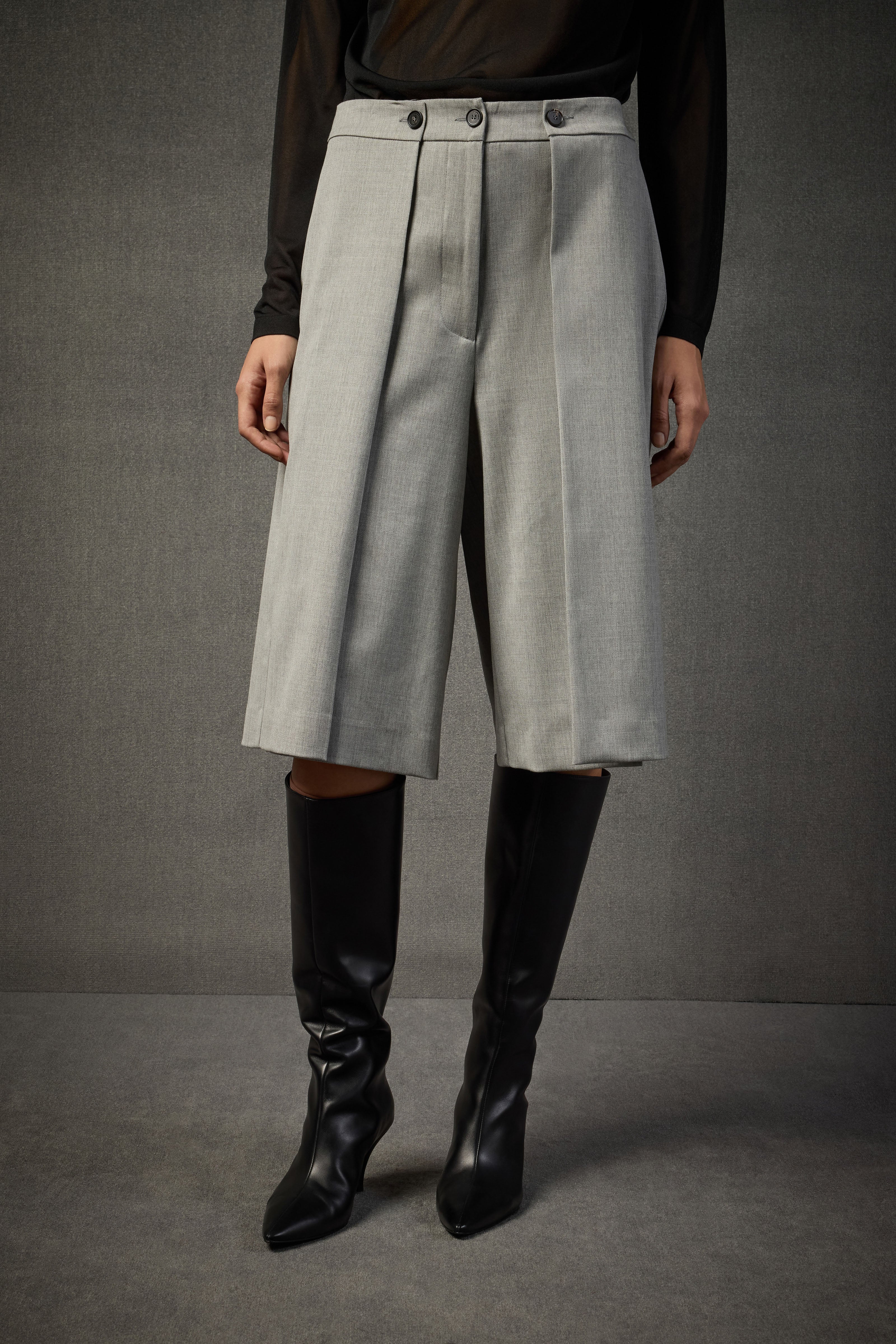 AUSTIN BERMUDA SHORTS