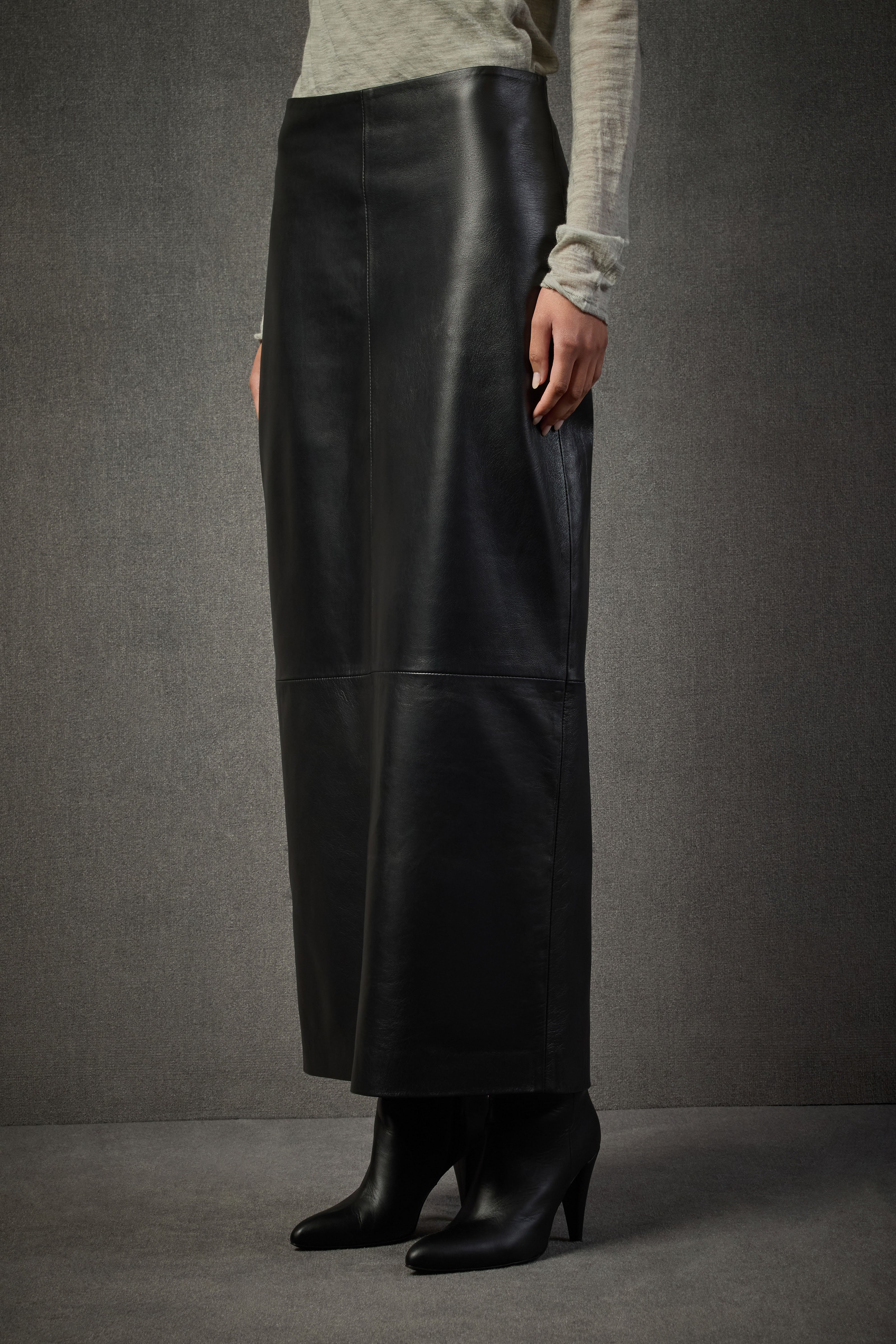 CHELSIE SKIRT