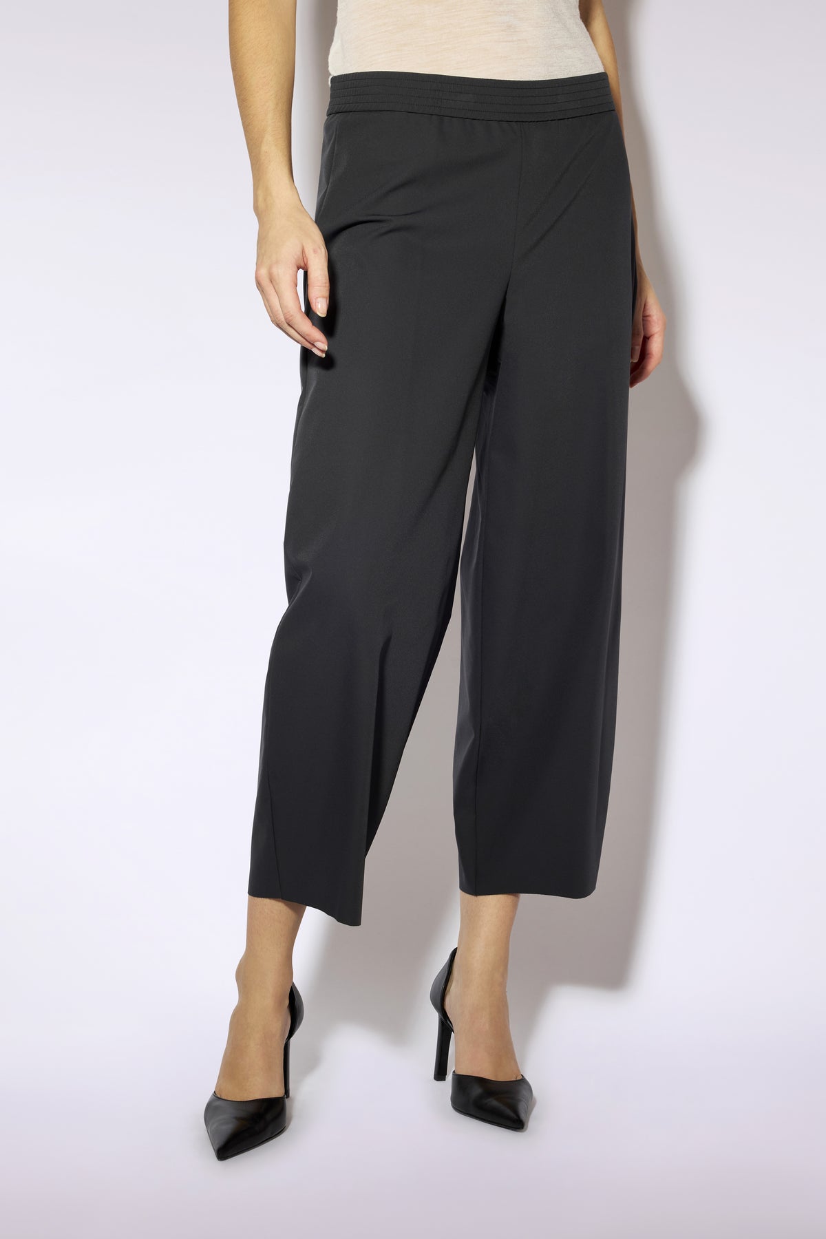 PANTALONE-HARPER