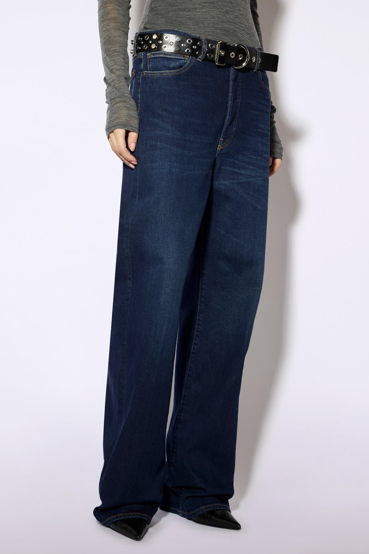 W6FF6WY52Z87-0-B-JEANS