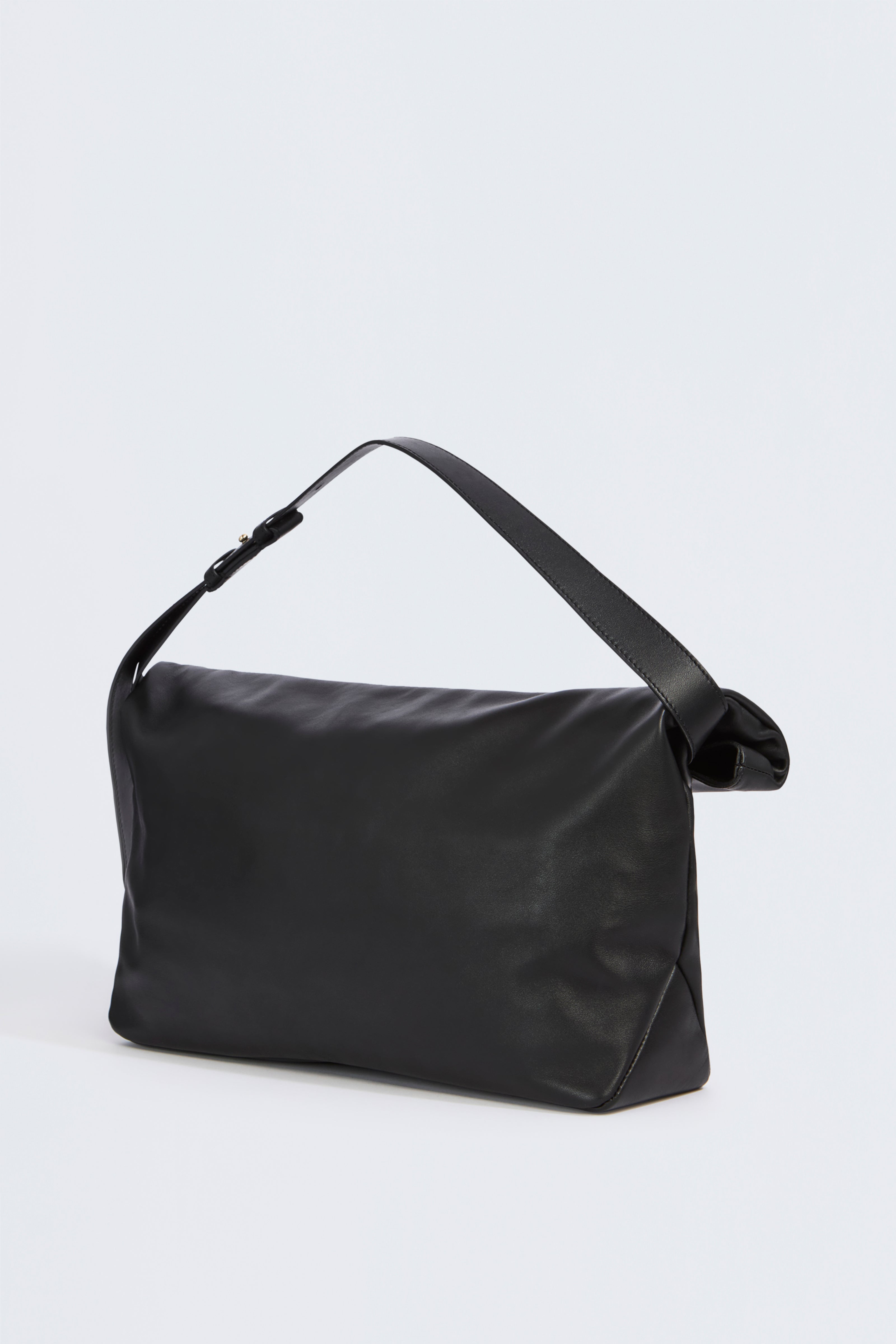 LARGE SHOULDER BAG