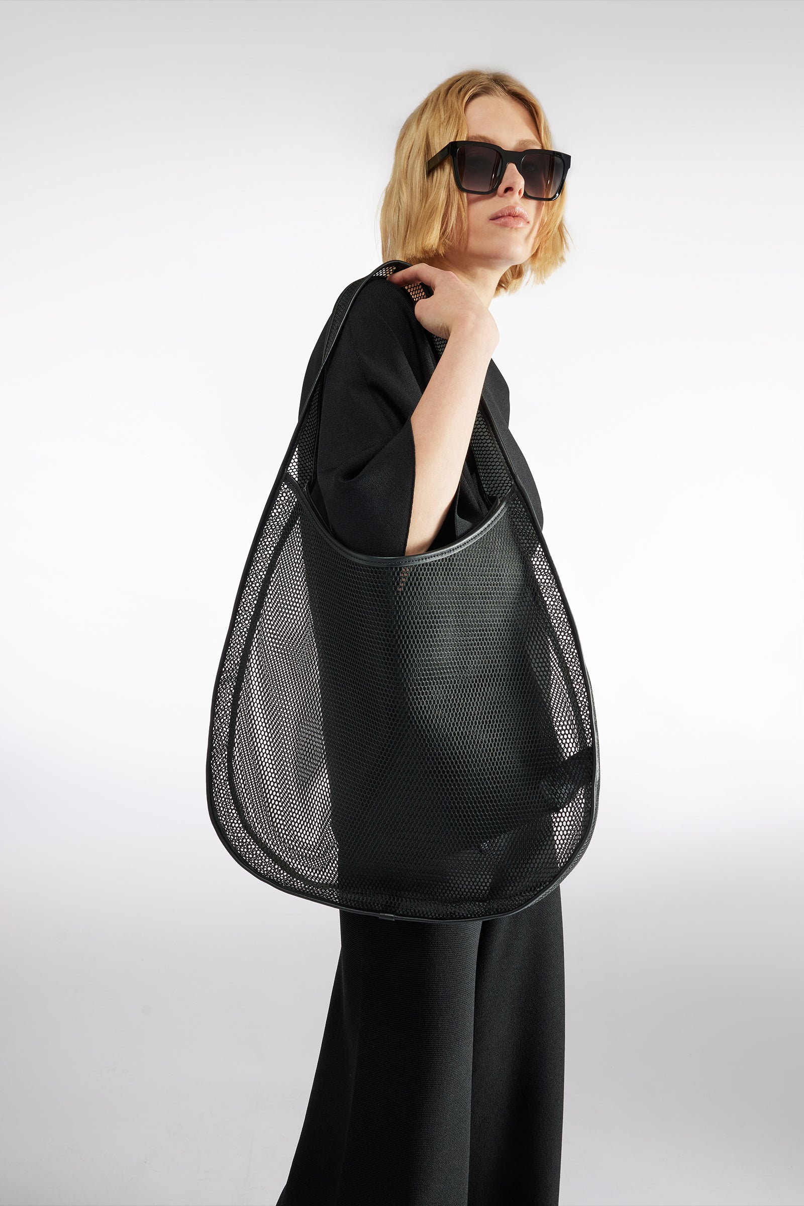 ★OVHEE★ Flume Nylon Hobo Bag_Black S5AA5SA41Y69-0-A_215b7460-cc26