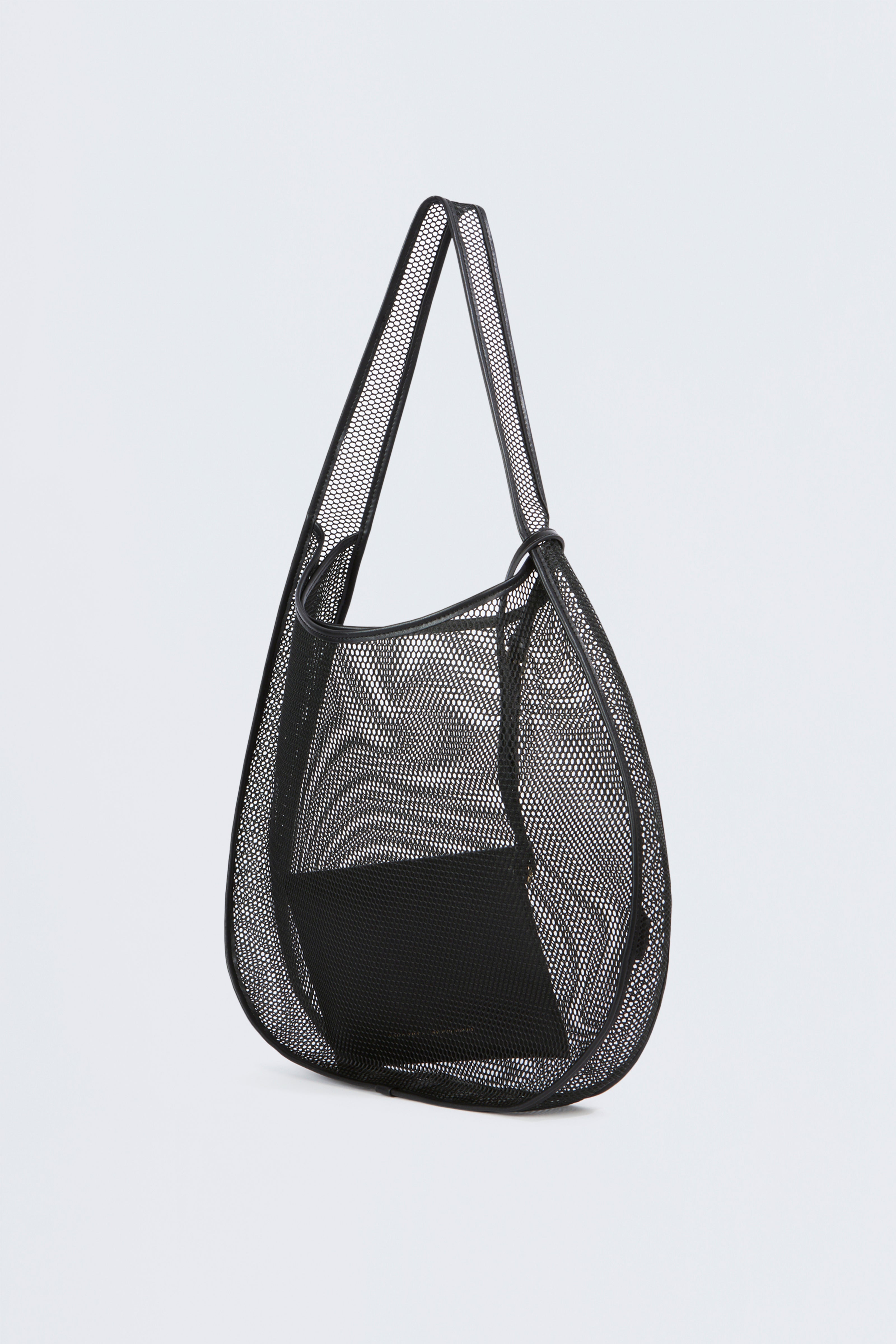 MESH HOBO BAG