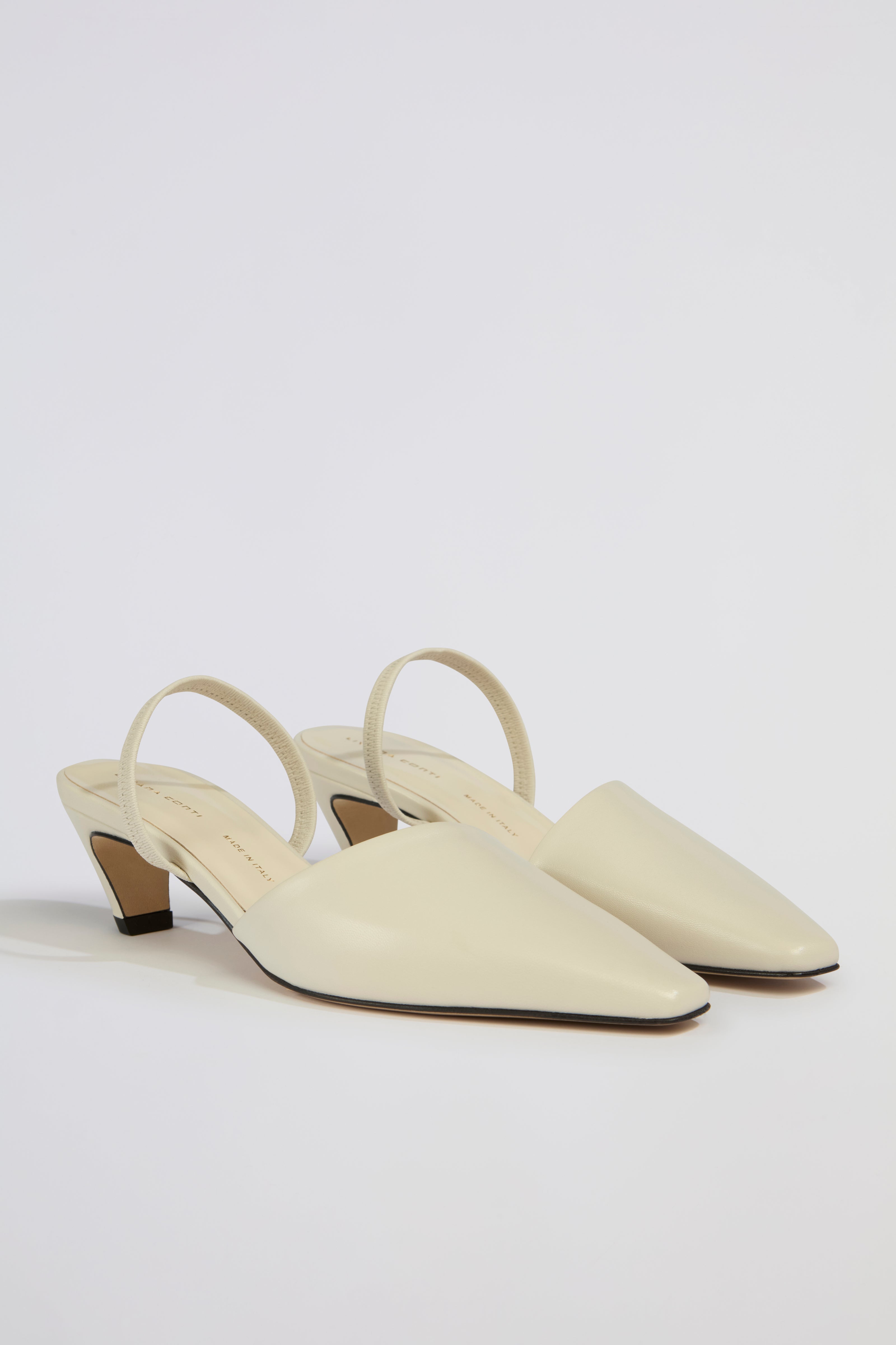 PUMPS FORMA SFILATA