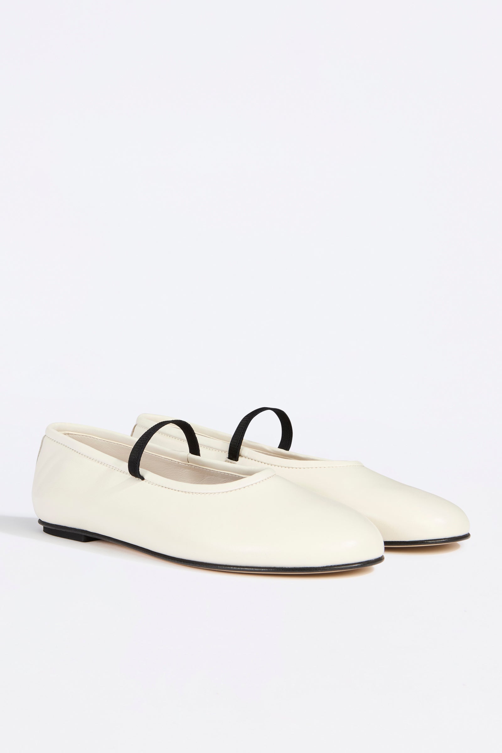 BALLET FLAT WITH ELASTIC STRAP