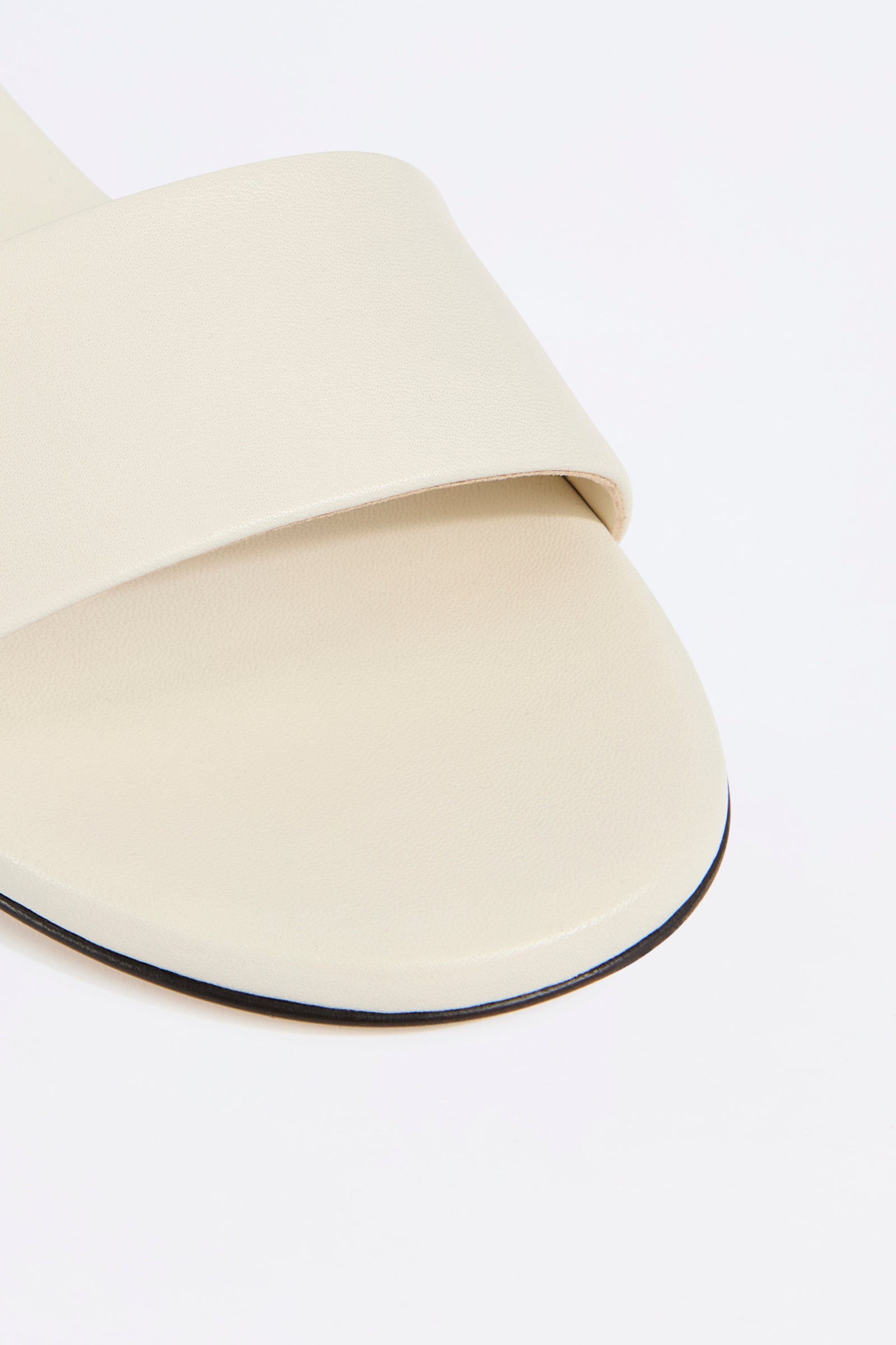 MULES FLAT FASCIA