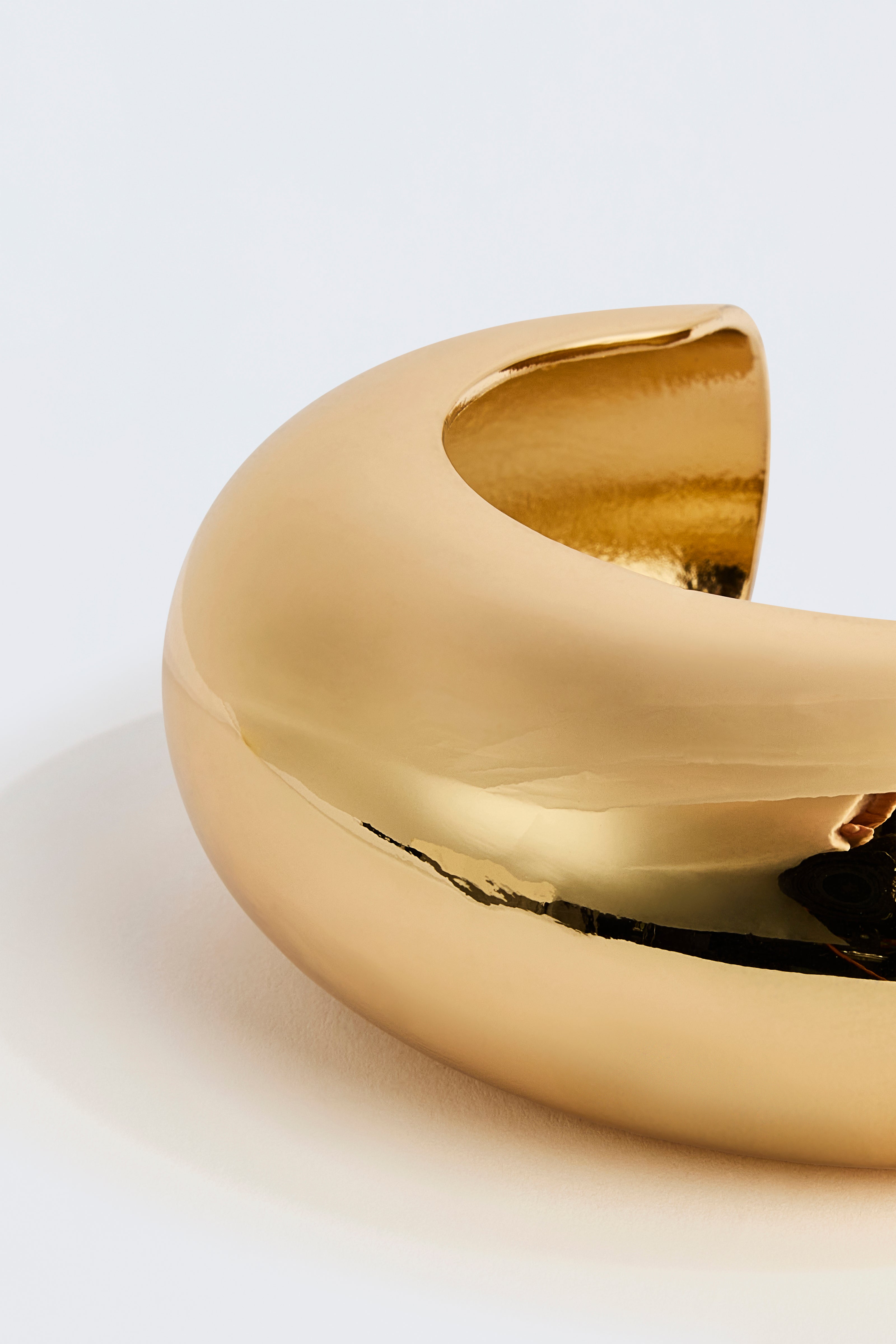 ROUNDED BRACELET