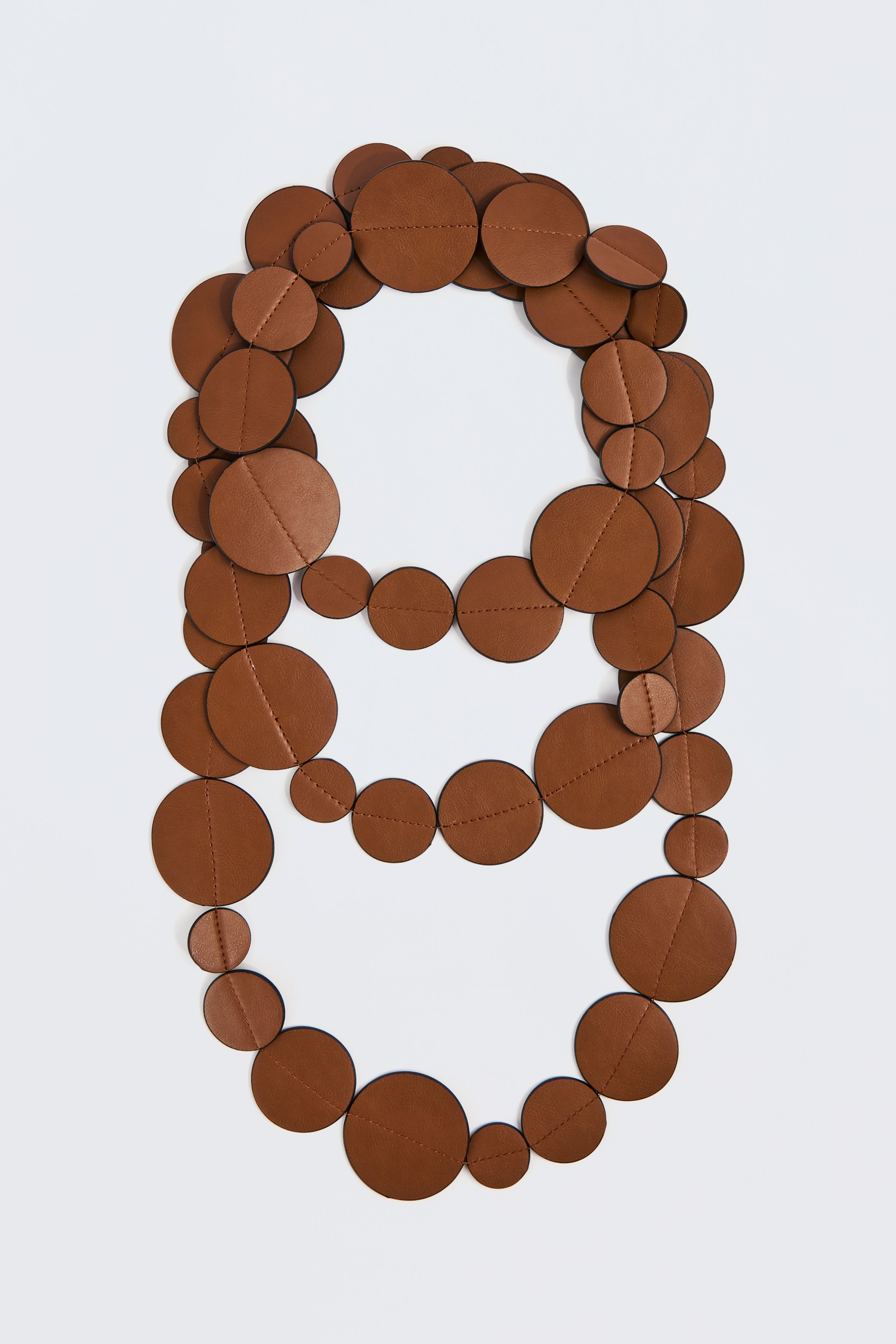 LONG DOTS NECKLACE