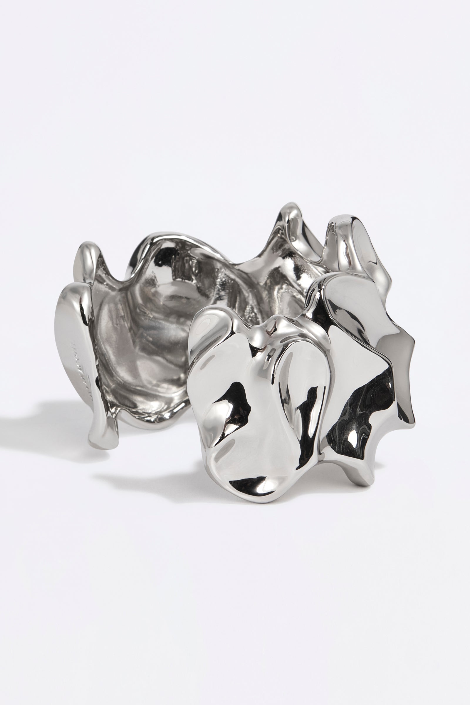 SCULPTURAL BRACELET