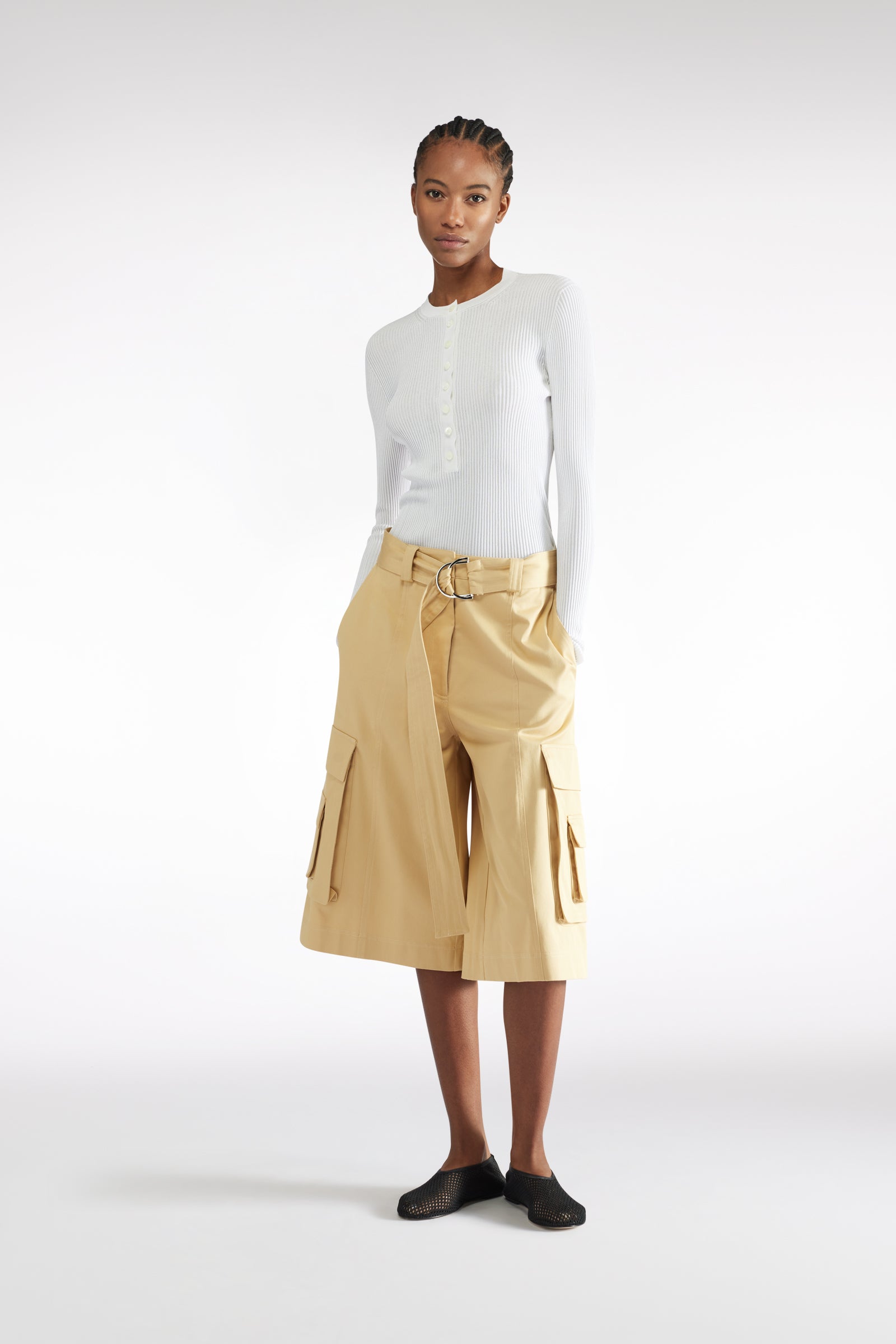 LIVIANA CONTI 売れ筋商品|||リビアナコンティ ニット&セーター アウター レディース Sweaters Beige Women's Knitwear: Cardigans, Tops & Vests | Spring/Summer