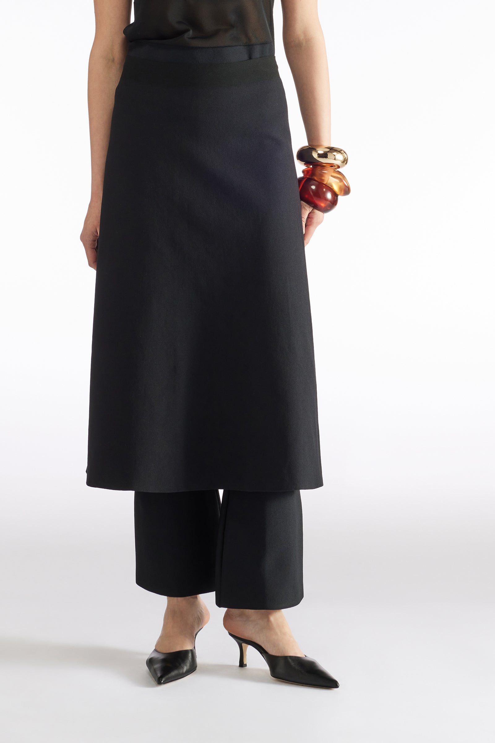 Summer Collection: Elegant Skirts | Liviana Conti