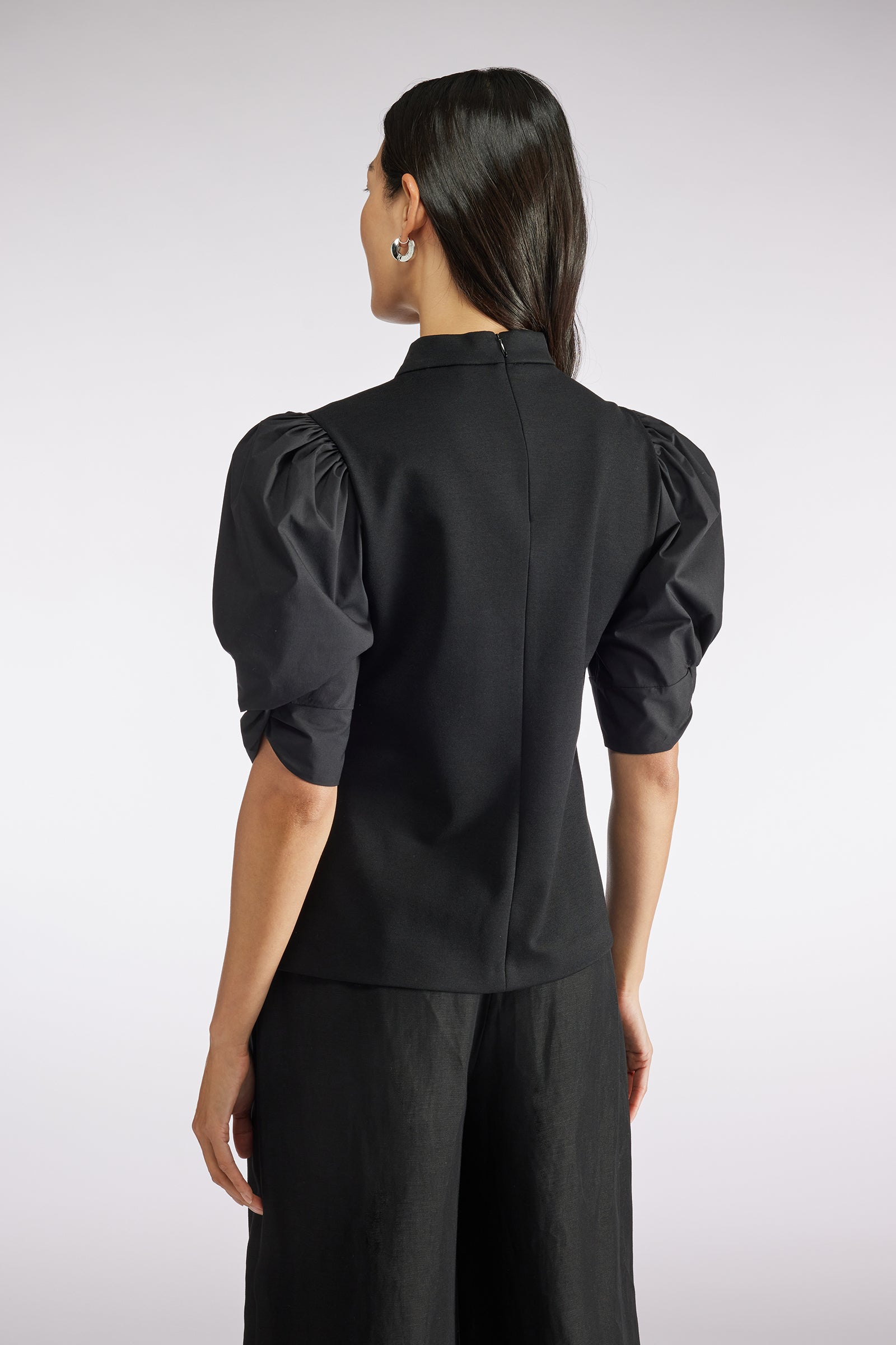 PUFF SLEEVE BLOUSE