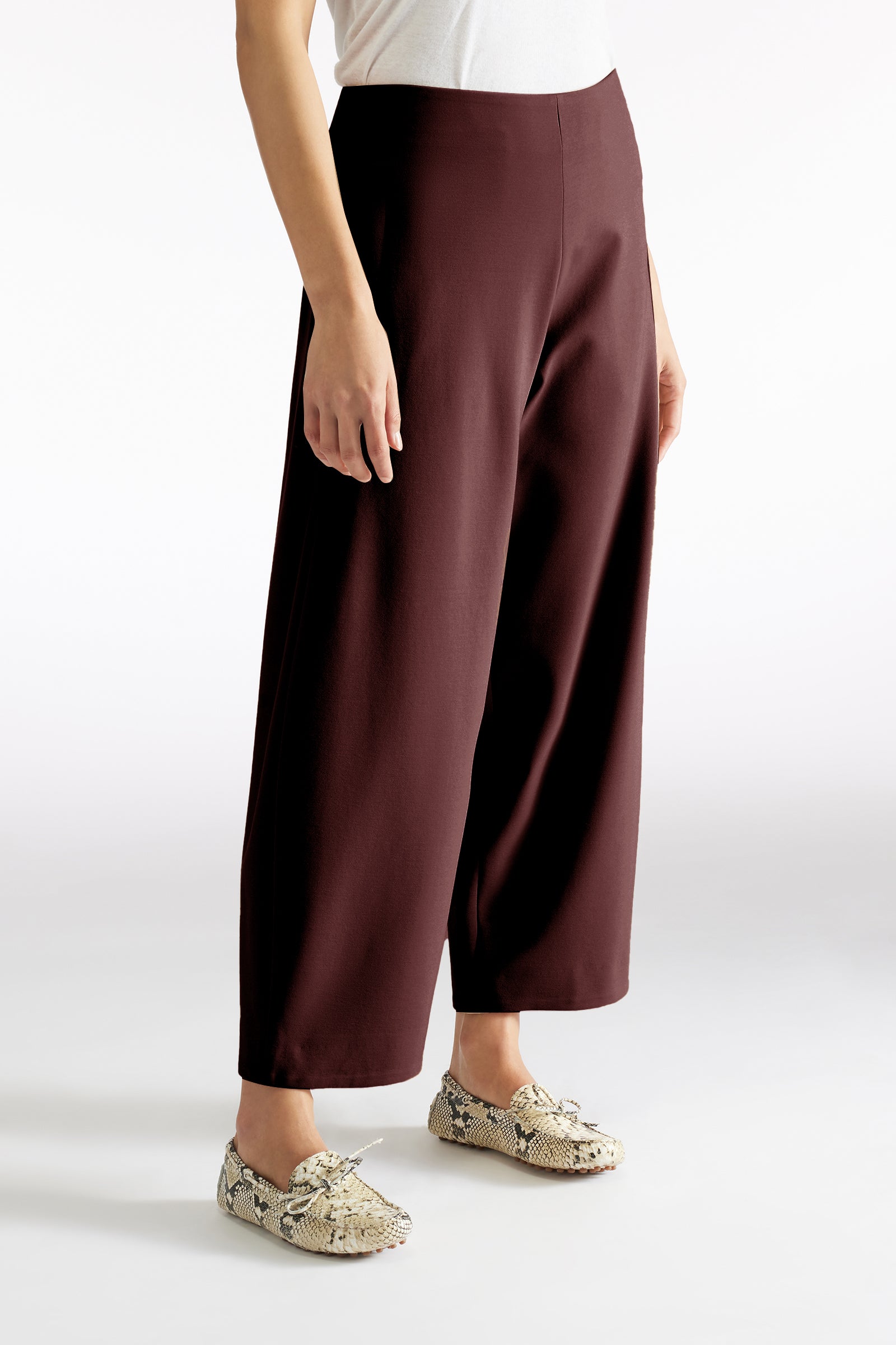 TAPERED TROUSERS