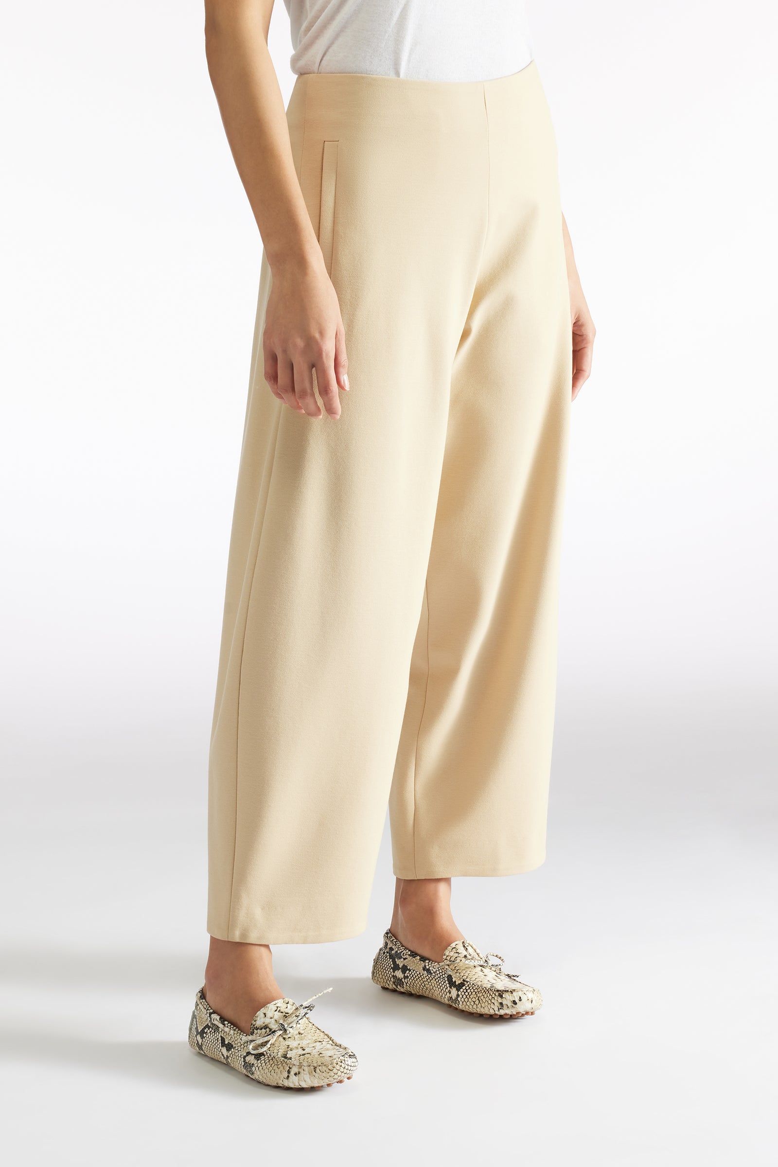 TAPERED TROUSERS