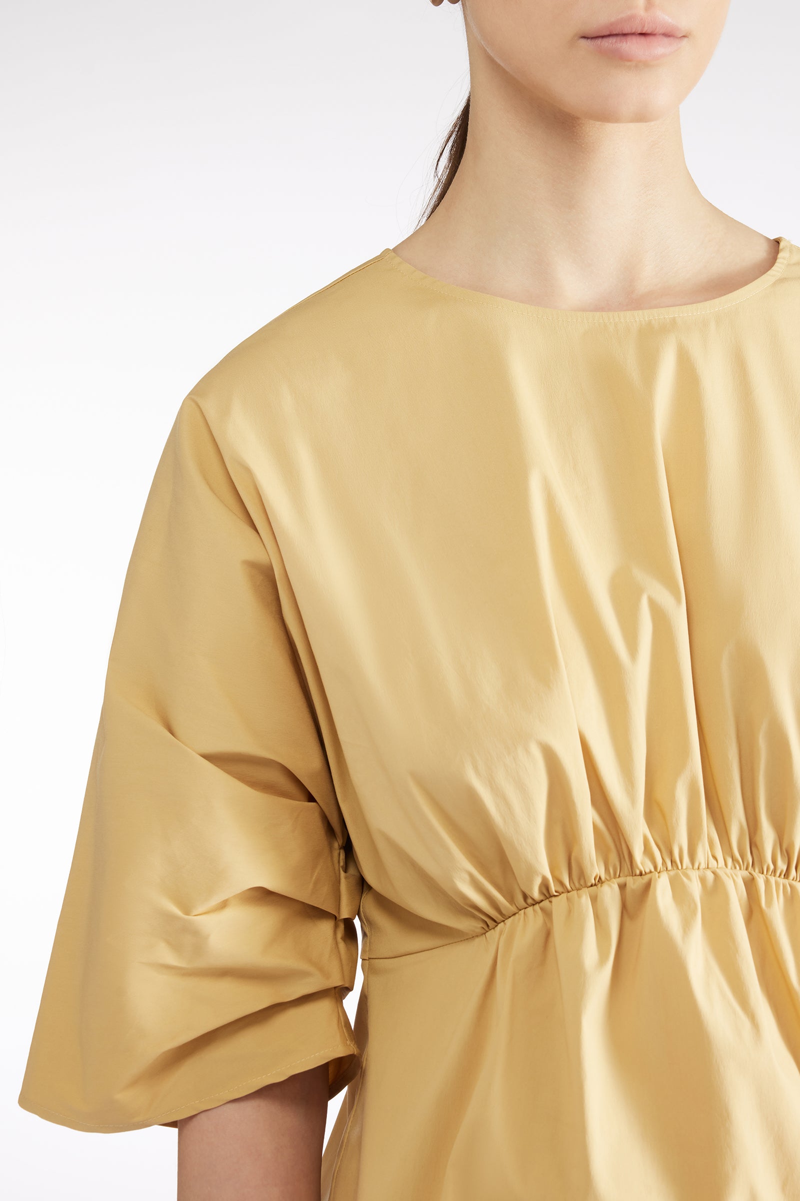 BLOUSE WITH PLEATED SLEEVES
