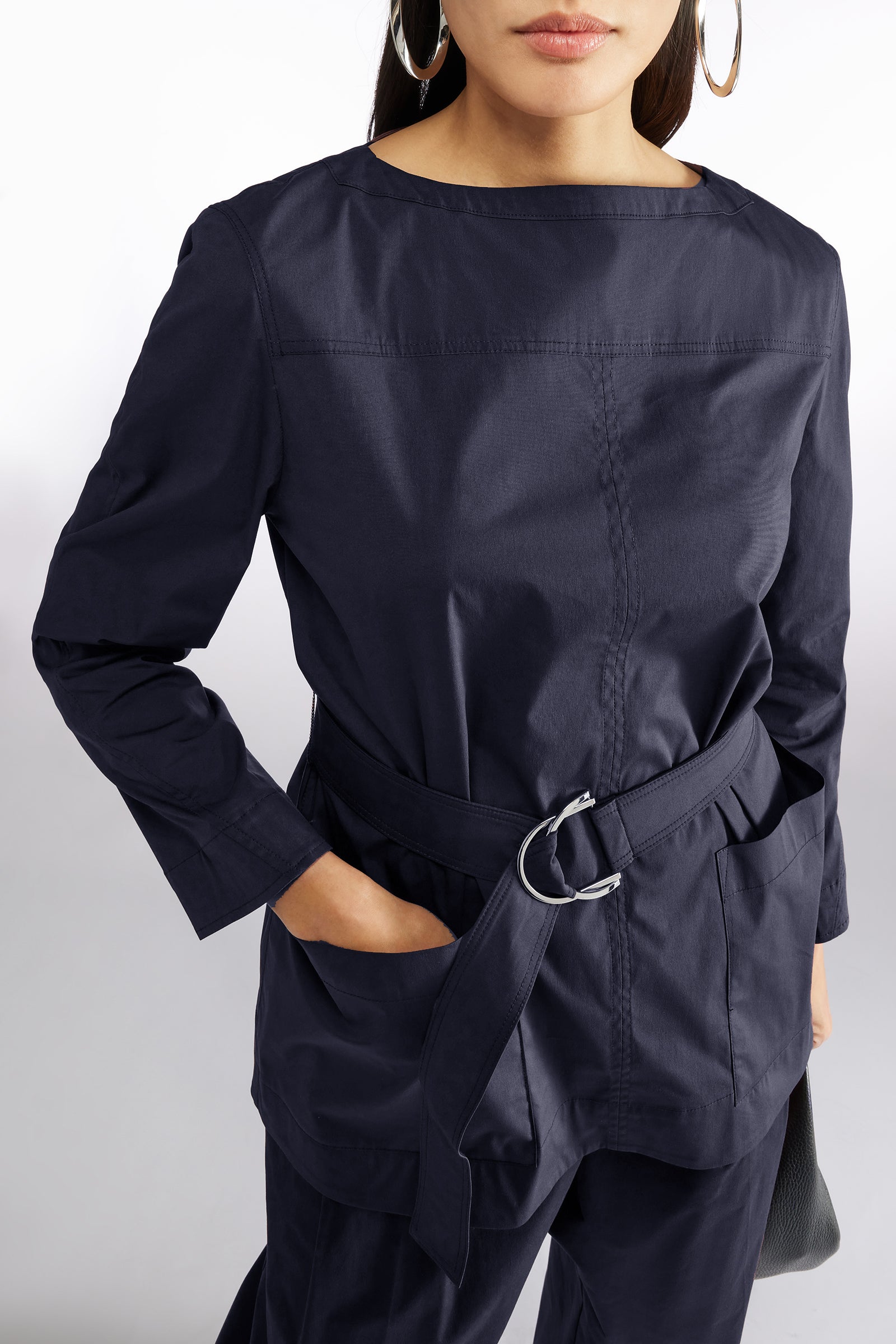 BLUSA CON CINTURA
