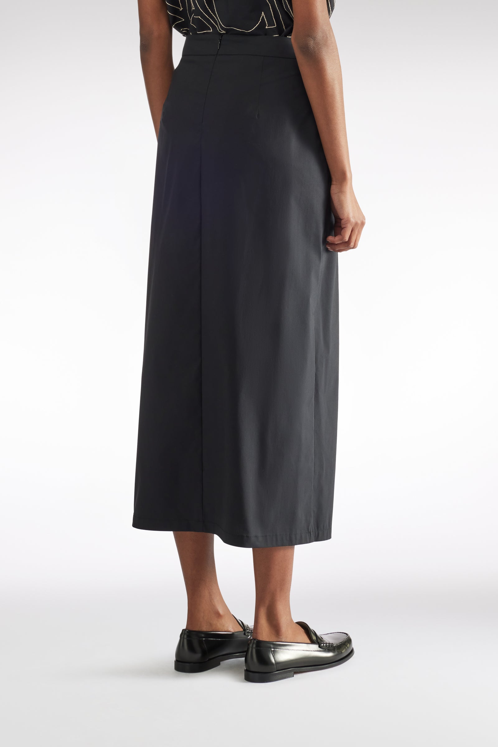 PLEATED SKIRT