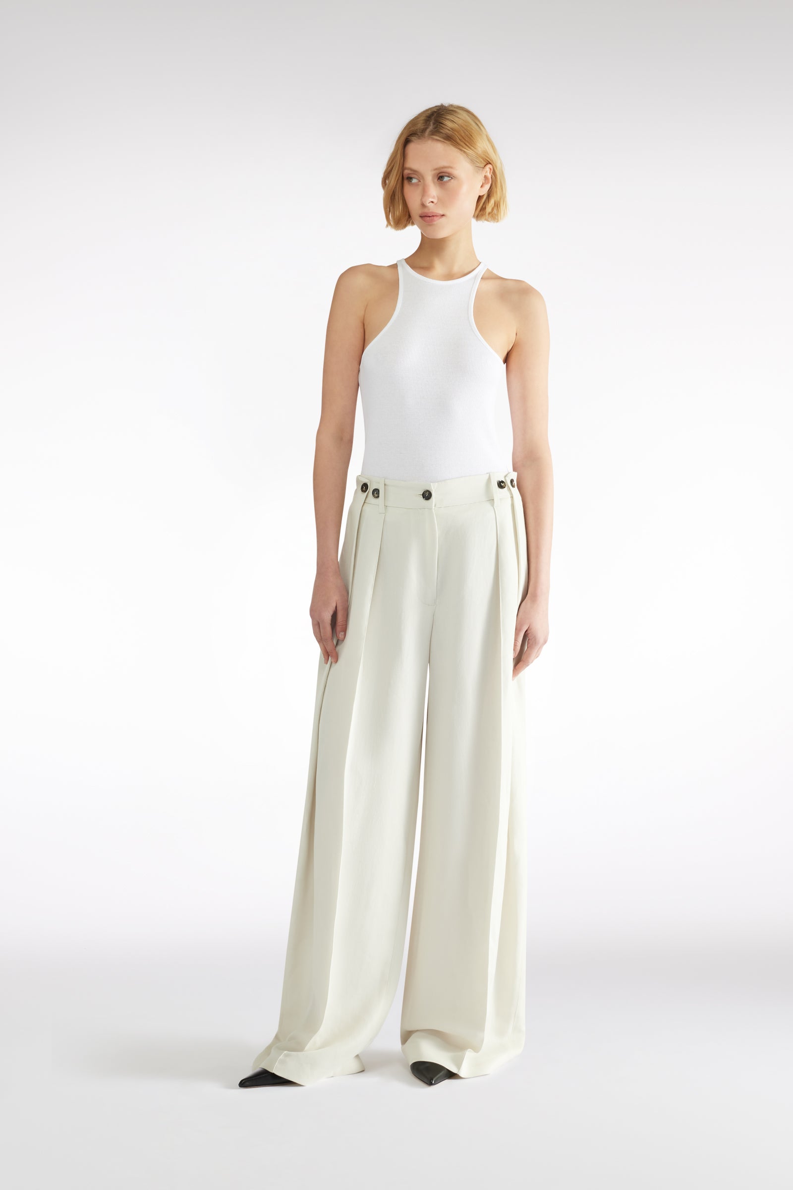 パンツ LIVIANA CONTI Women Straight Pants L5SK86 A010 WHITE LIVIANA CONTI: Pants woman - White | Liviana Conti pants