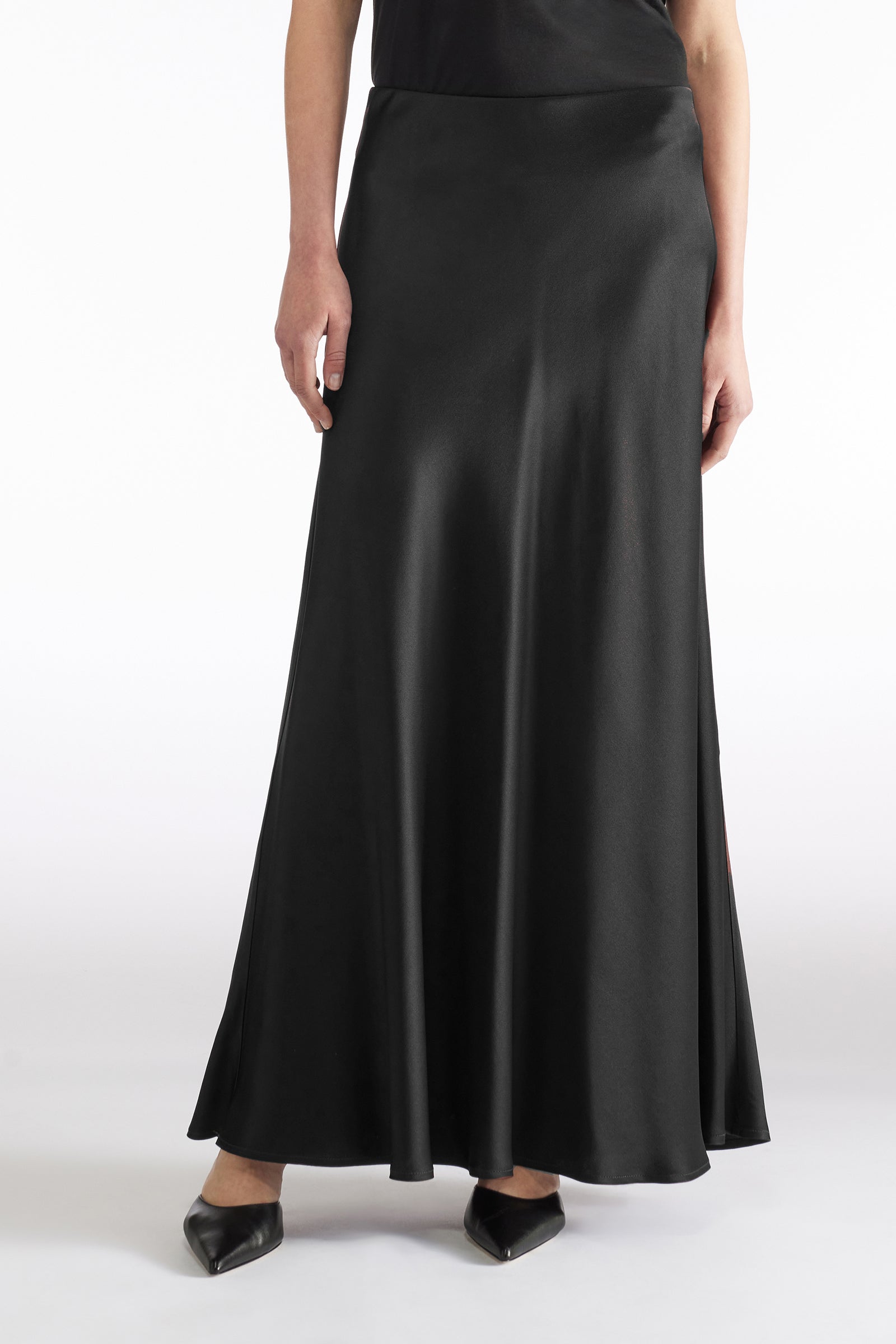 LONG SKIRT