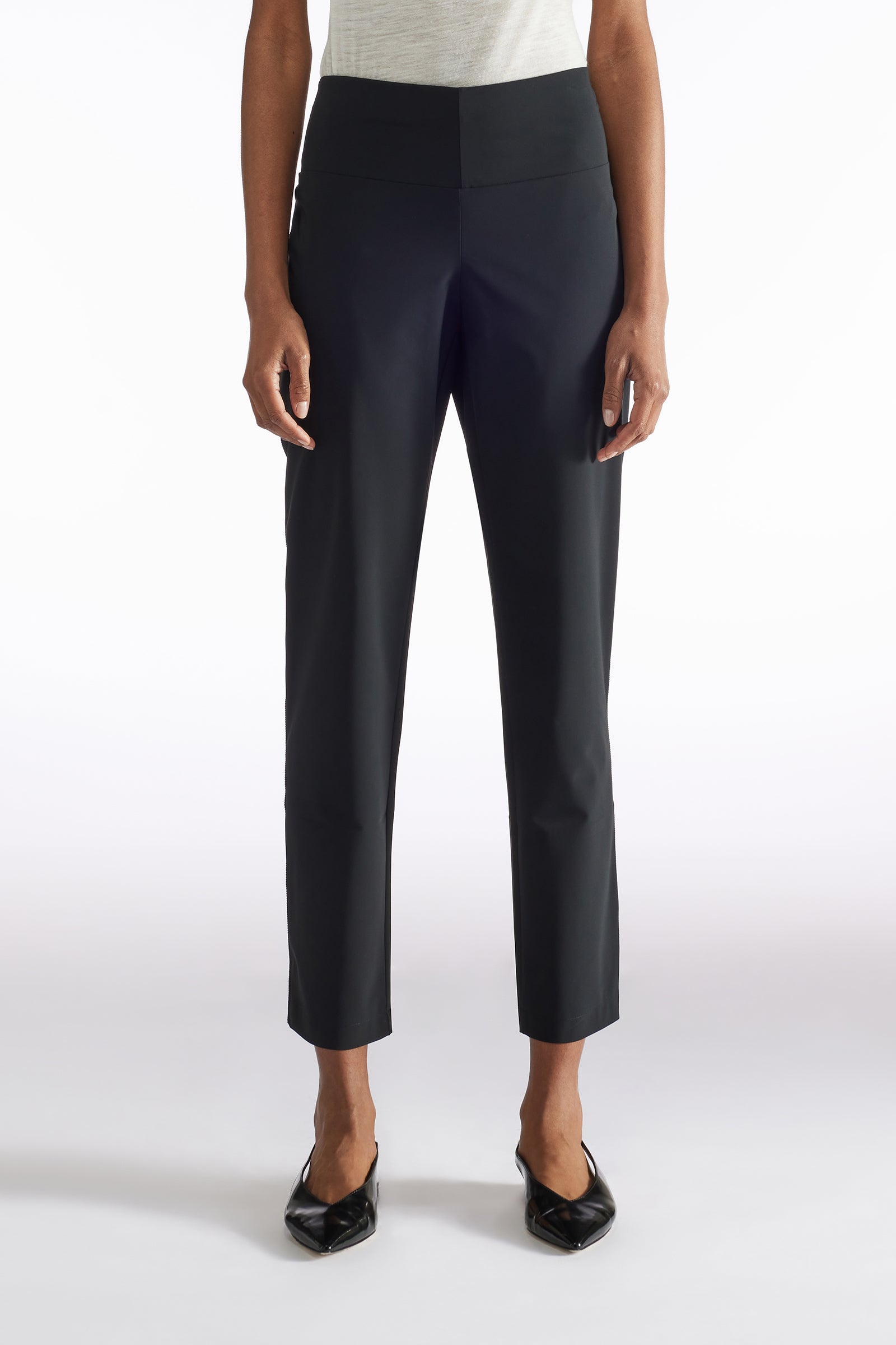 パンツ LIVIANA CONTI Woman Pants Black CNTJ31 Y690 Women's Lightweight & Summer Pants | Liviana Conti