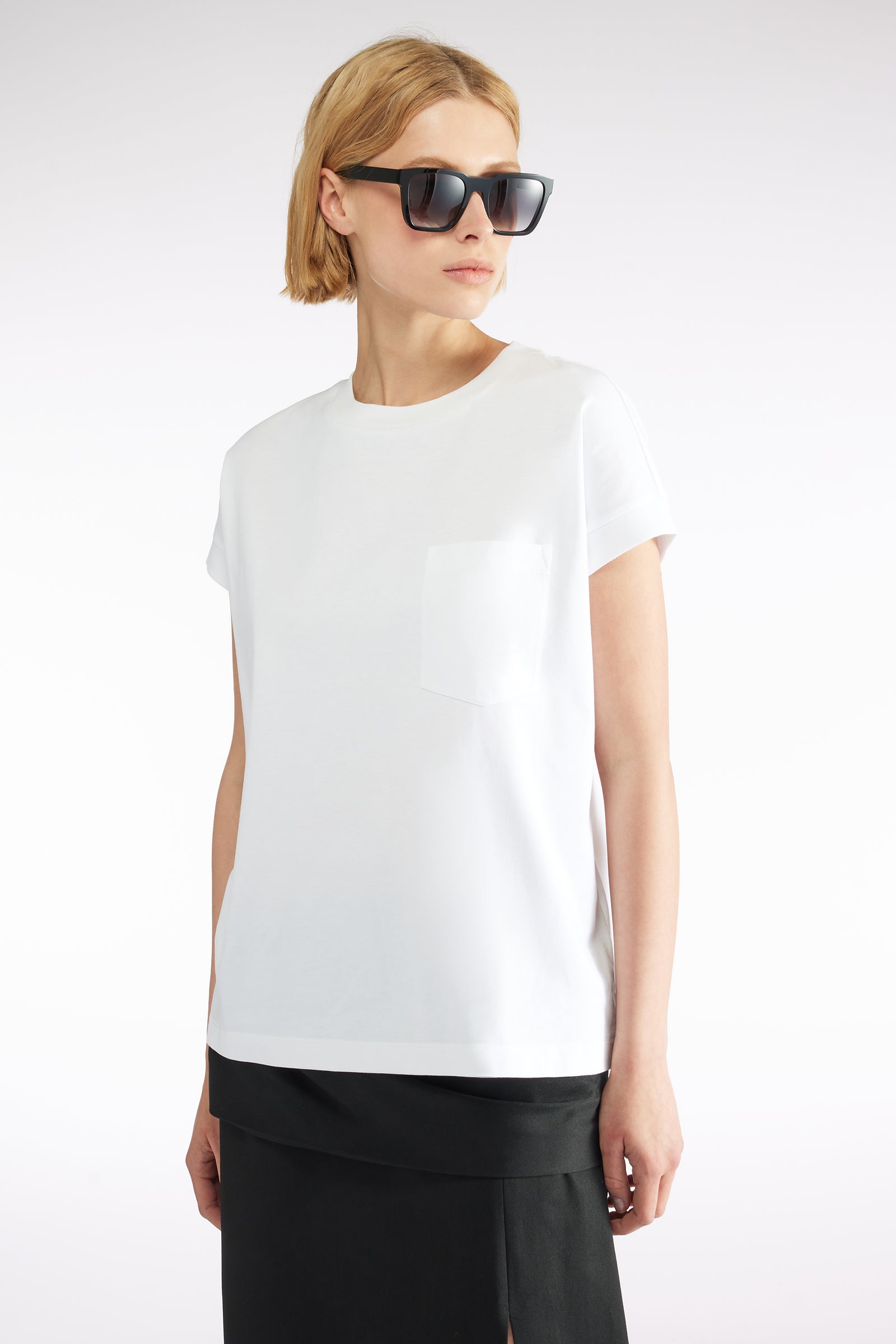 LIVIANA CONTI 売れ筋商品|||リビアナコンティ Tシャツ トップス レディース T-shirts White 楽天市場】Liviana Conti リビアナコンティ Tシャツ L4SW85