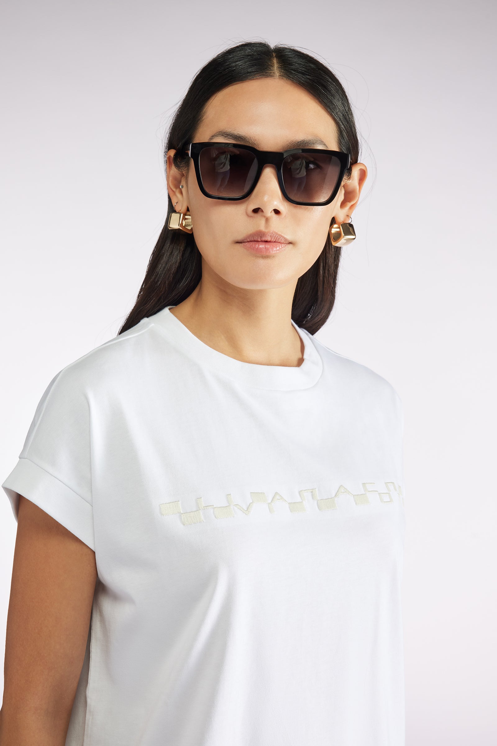 T-SHIRT WITH EMBROIDERY