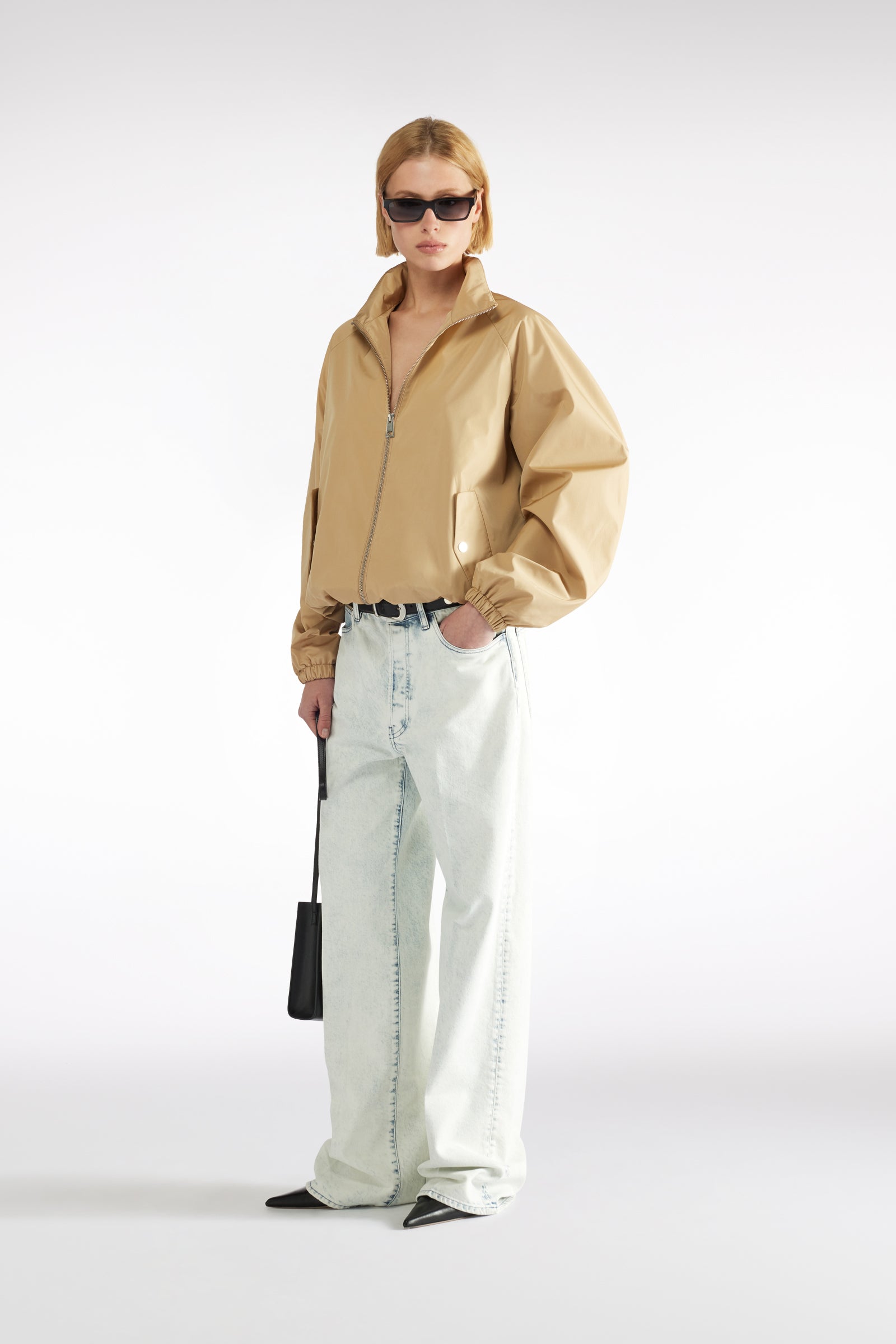 Women's jackets & outerwear: lightness & elegance | liviana