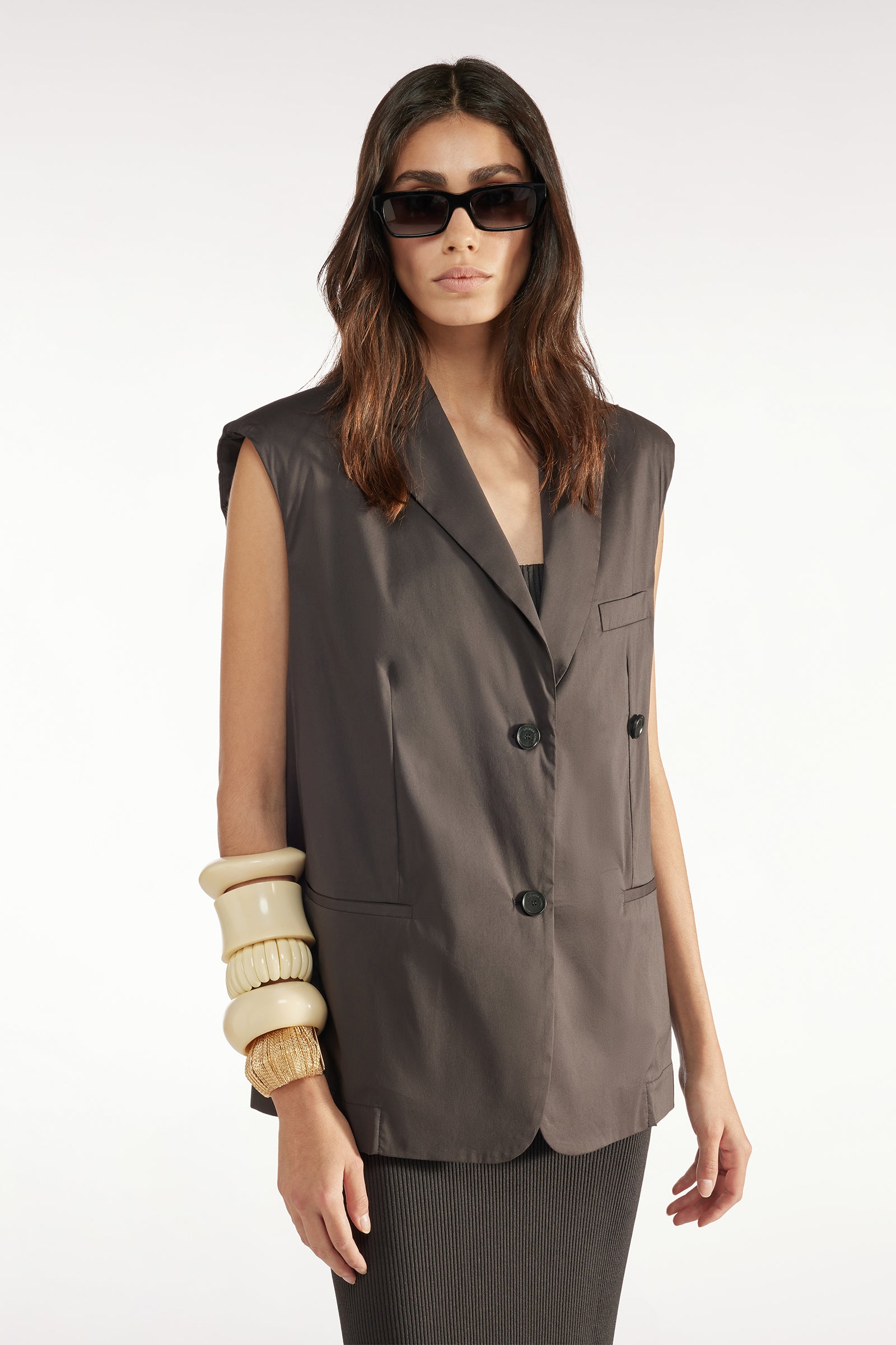 LIAM VEST