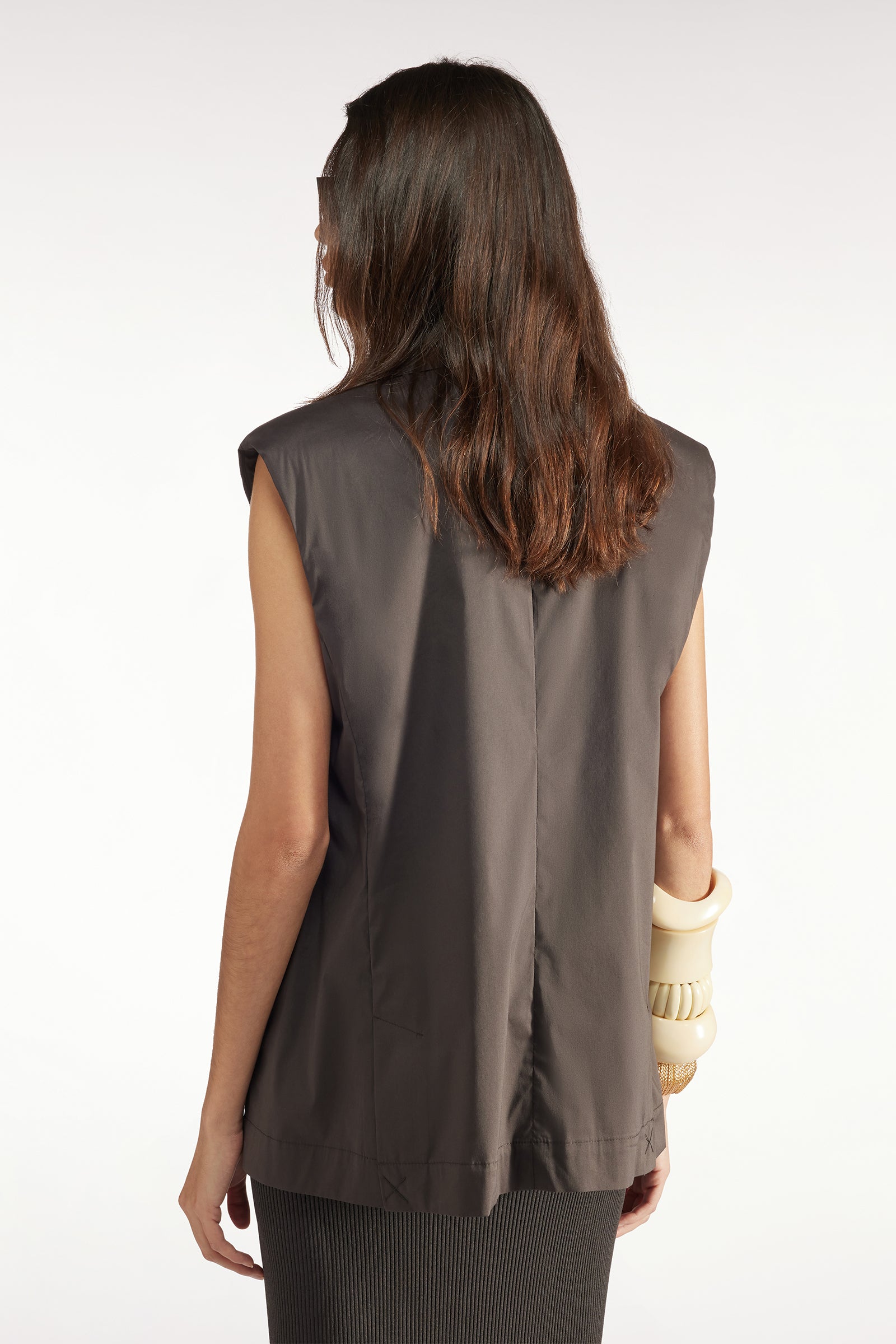 LIAM VEST