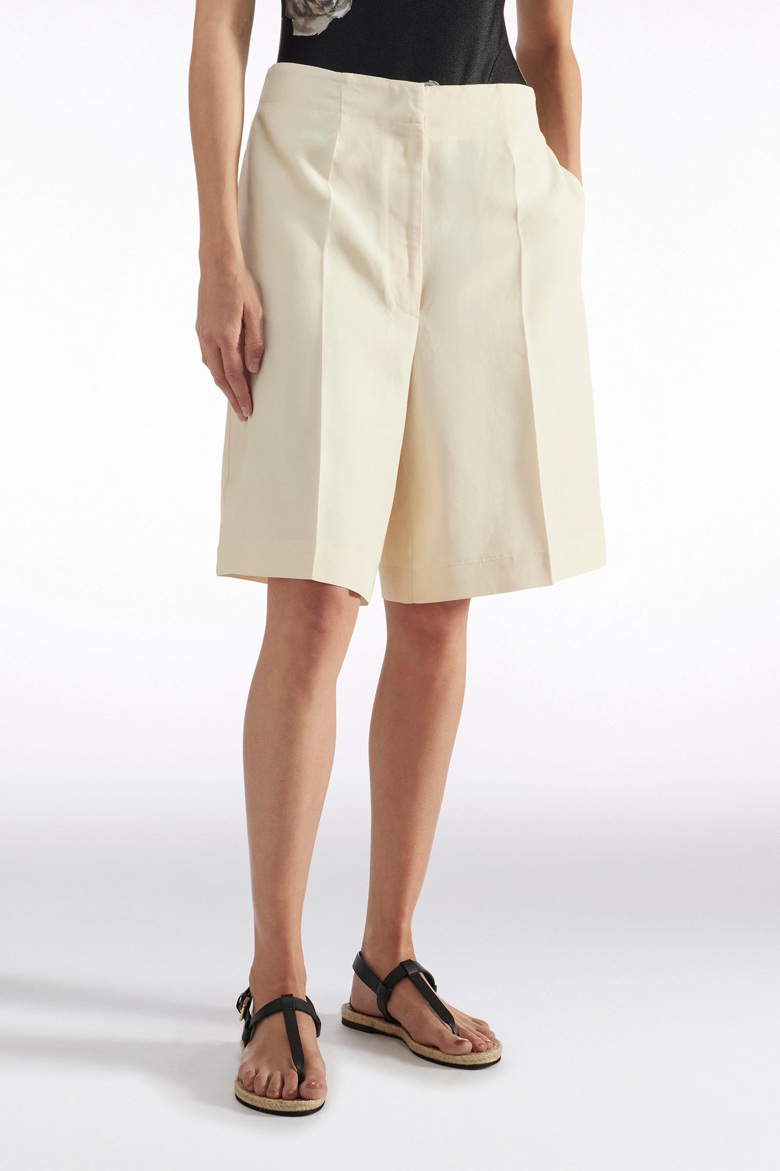 【LIVIANA CONTI】配色ジャケットひまわり イタリア製 42サイズ All clothing products and accessories | Liviana Conti