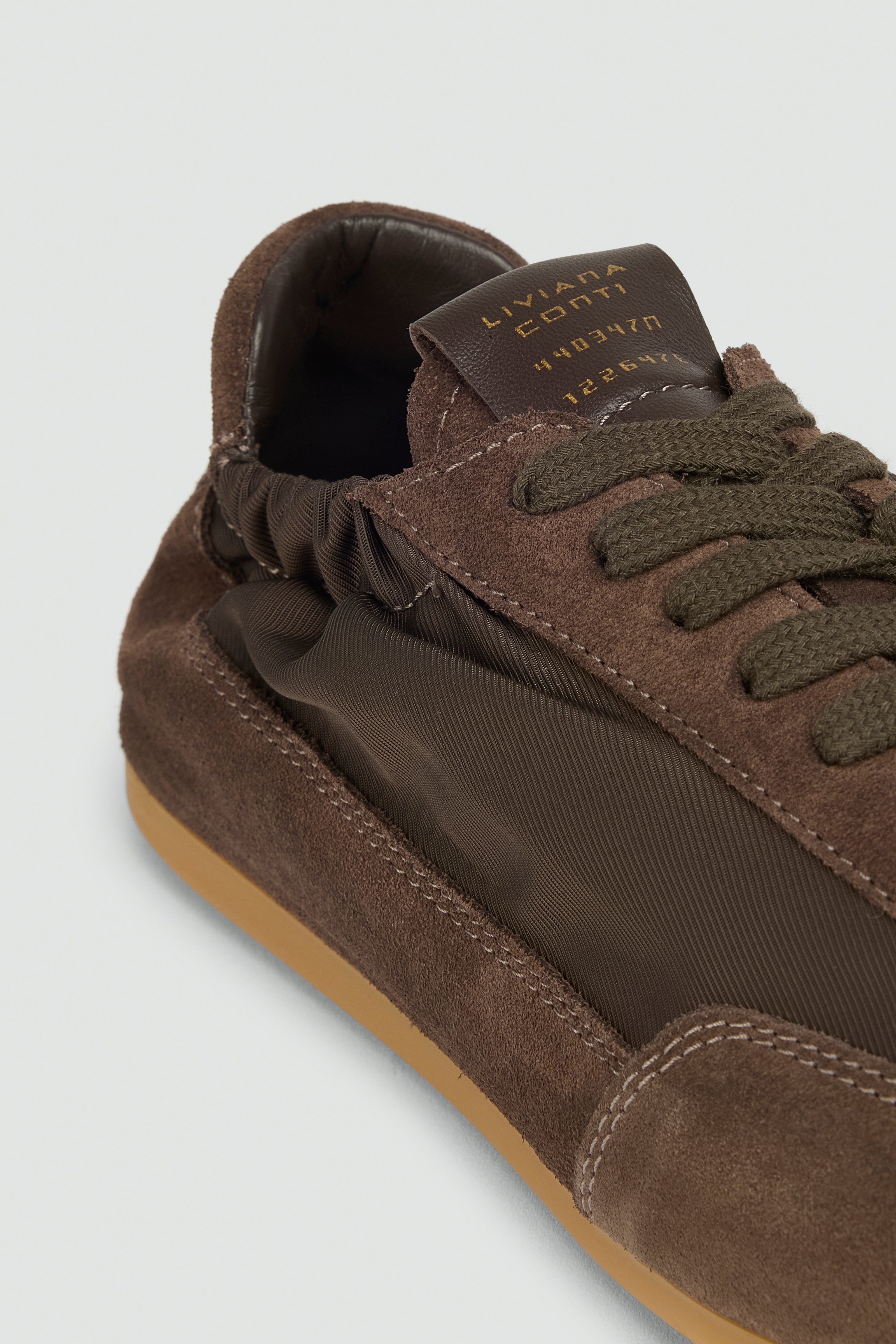 SNEAKERS-NYLON-E-CAMOSCIO