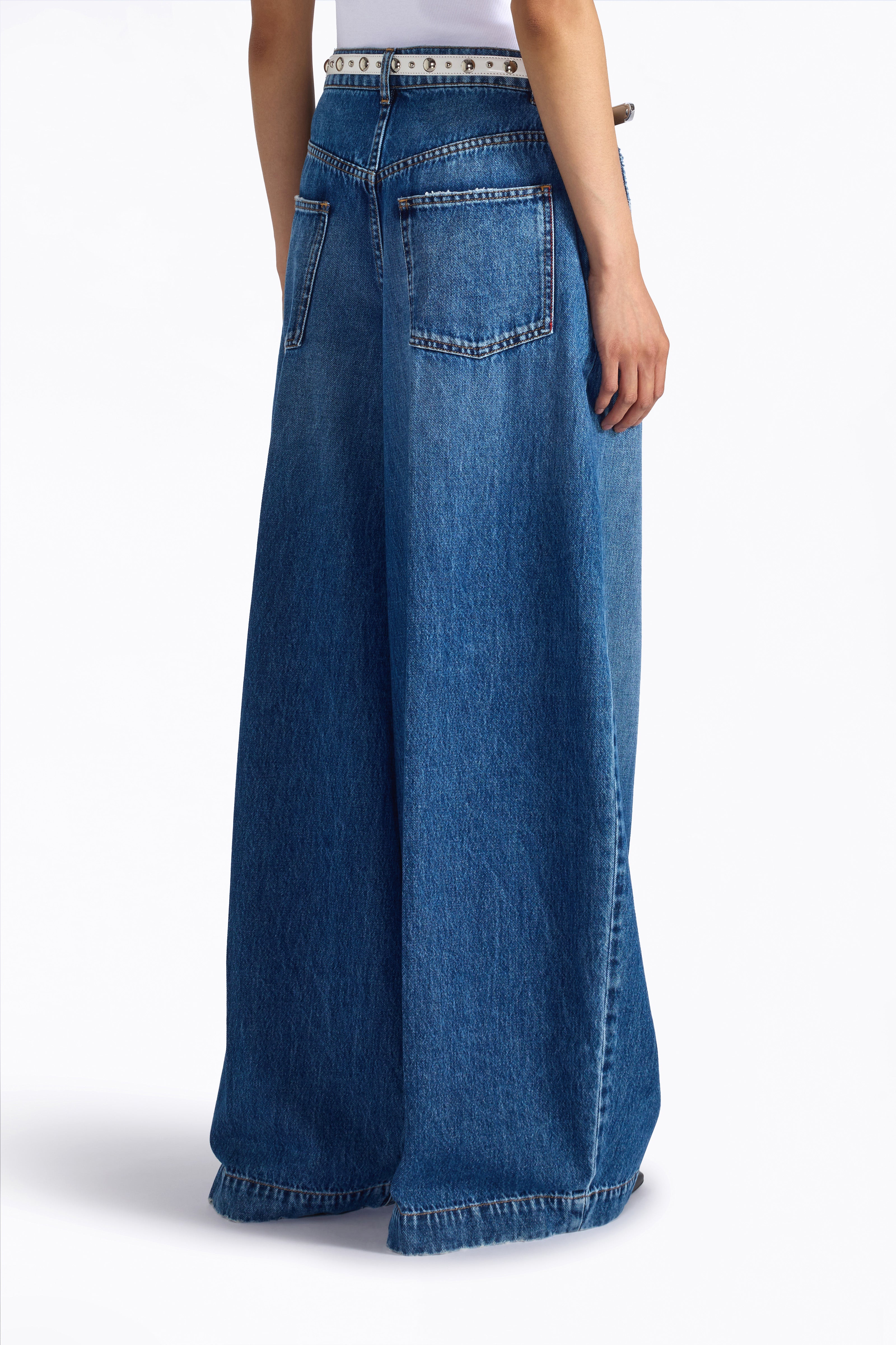 ZACHARY JEANS | Liviana Conti