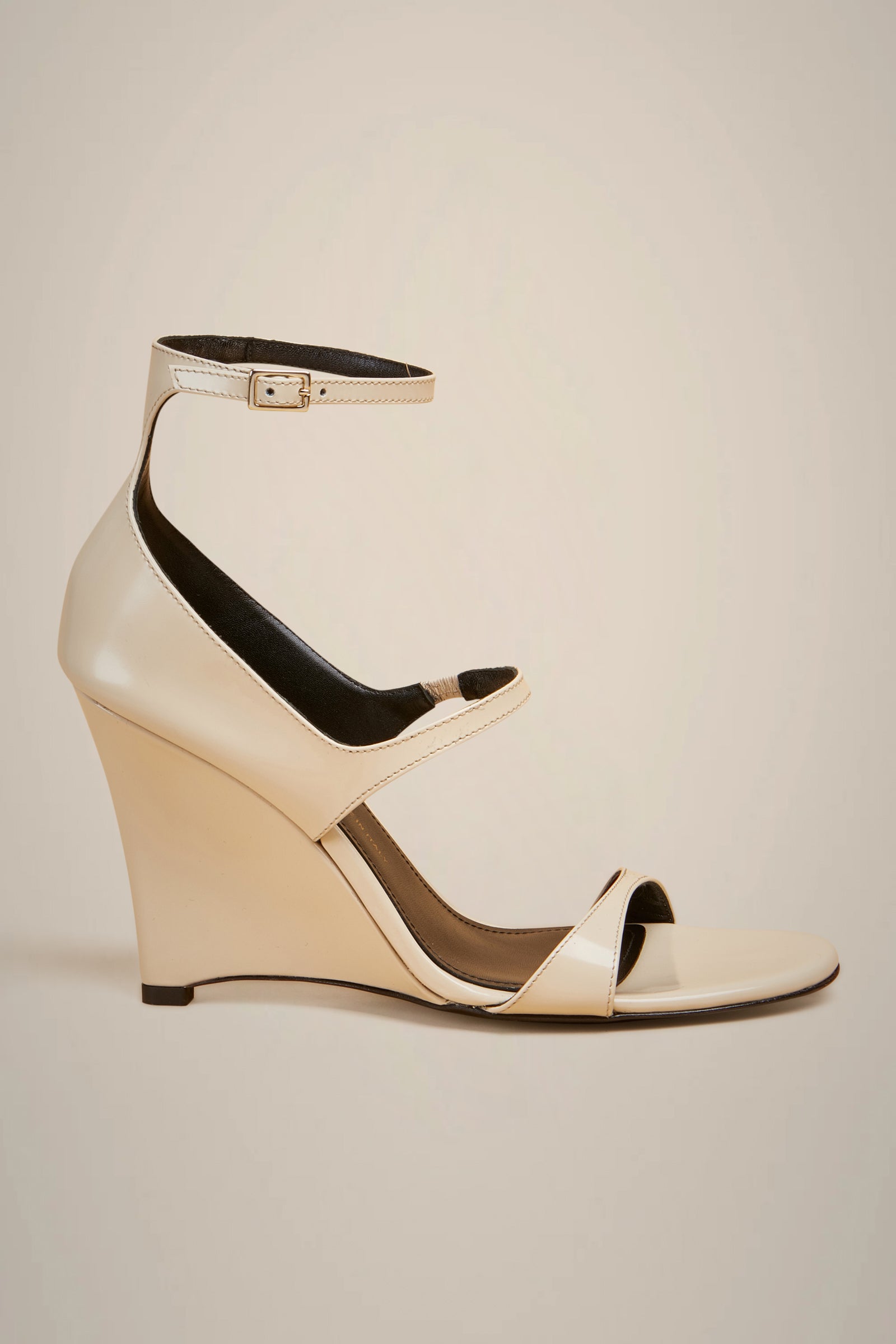 WEDGE HEEL SANDAL