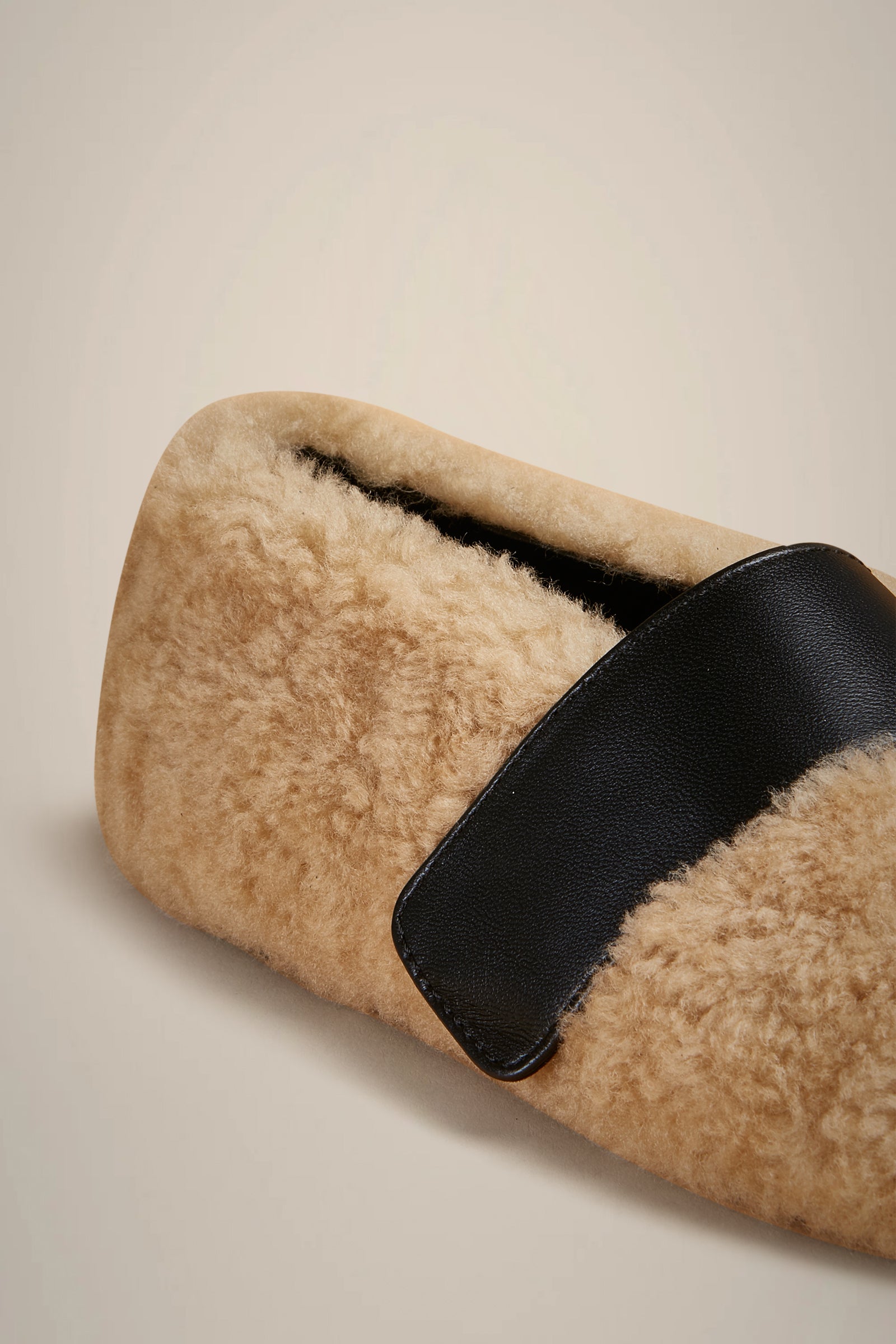 SHEEPSKIN BALLET FLAT