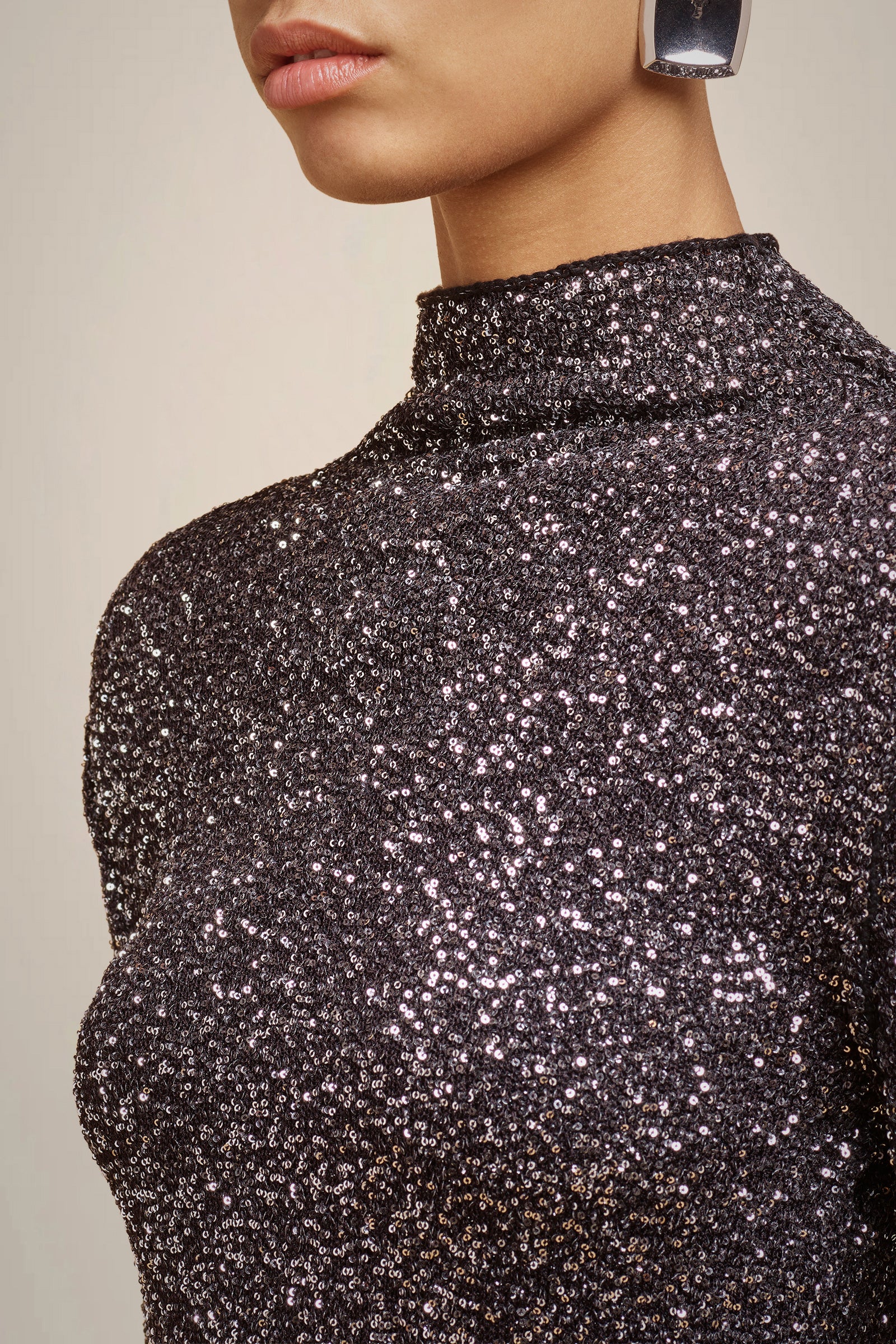 MAGLIA FULL PAILLETTES