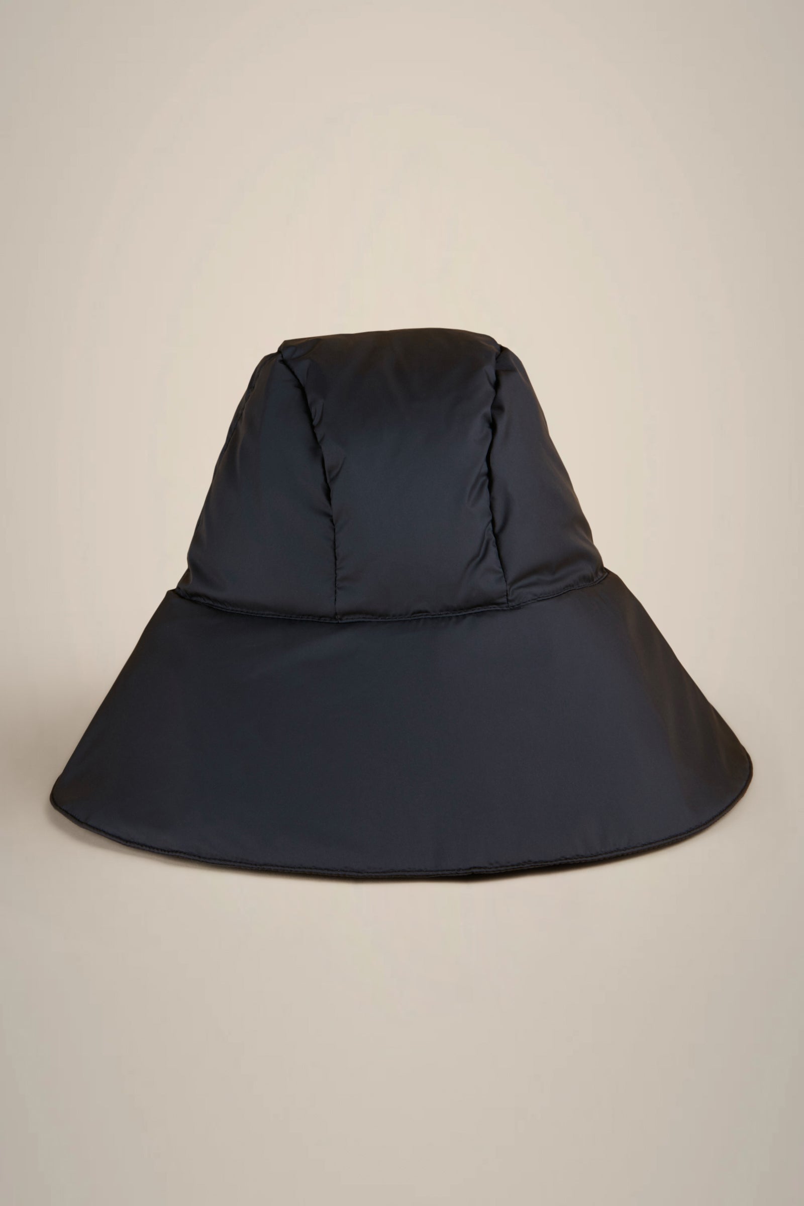 PADDED CLOCHE HAT