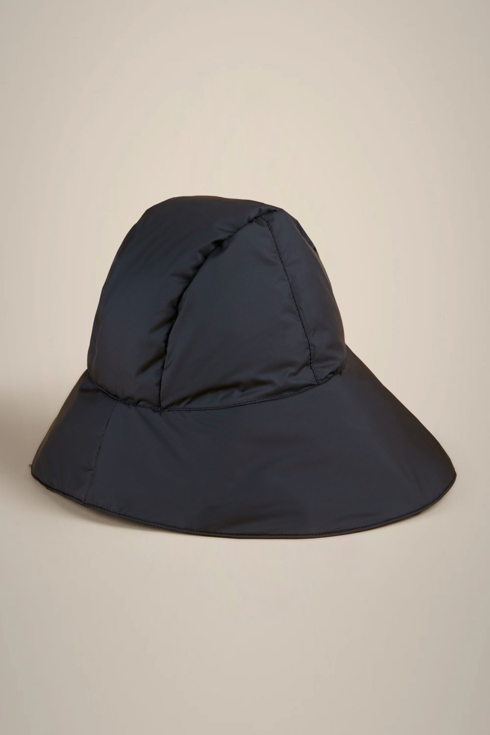 PADDED CLOCHE HAT