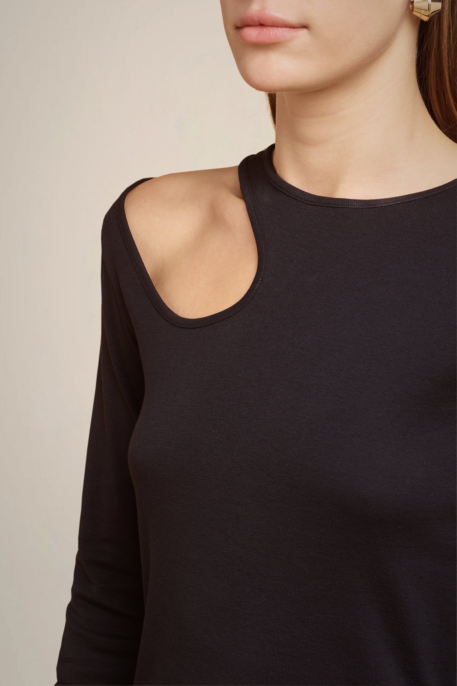 RIBBED CUT-OUT T-SHIRT