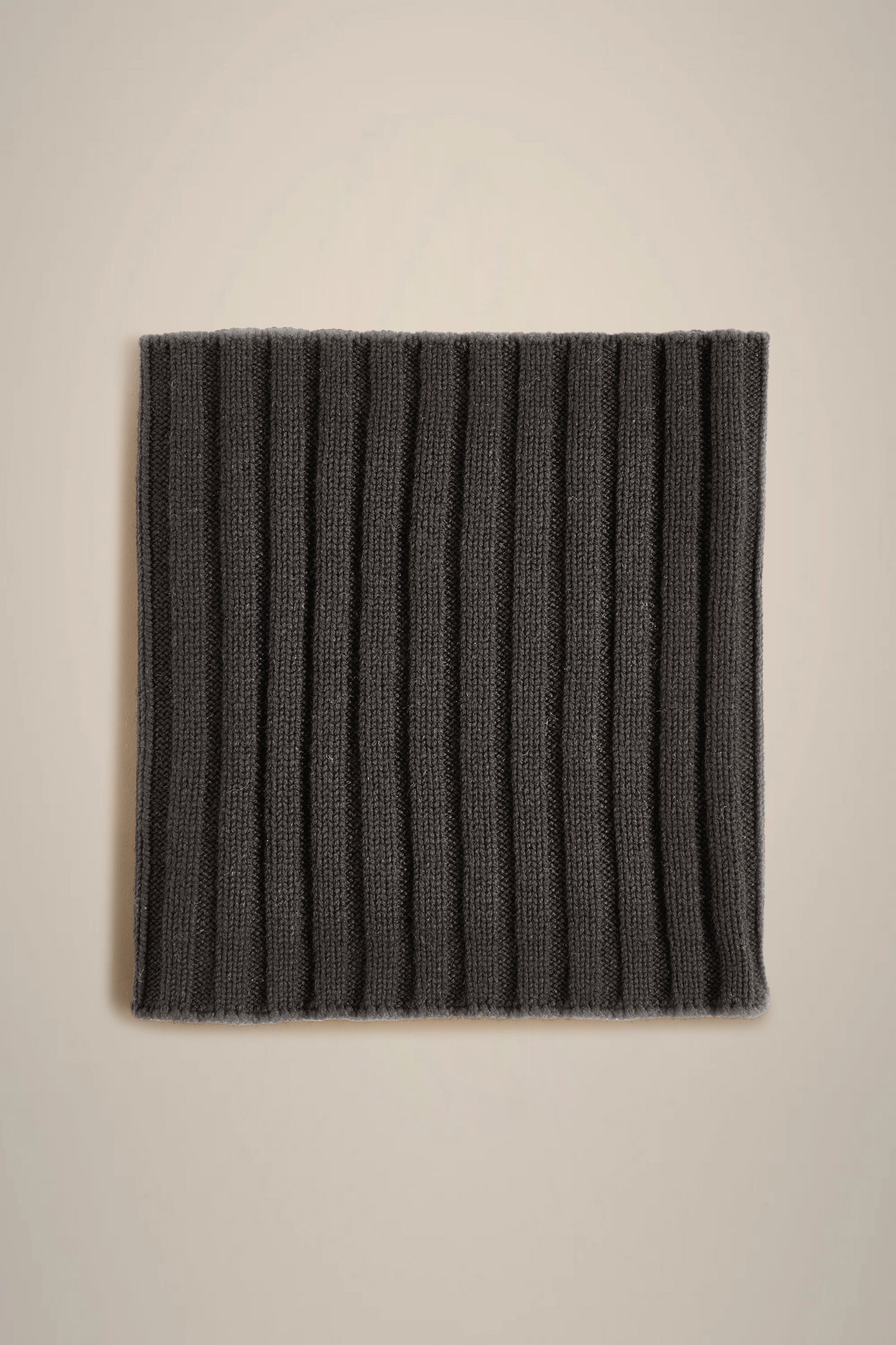 RECYCLED CASHMERE RIBBED SCARF