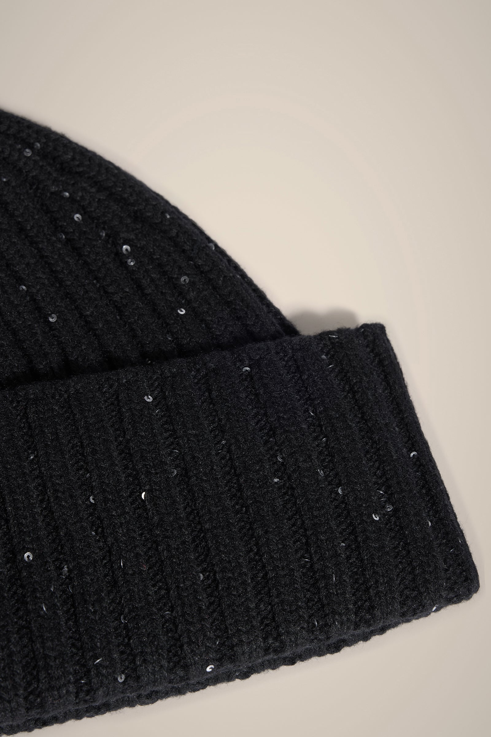 RECYCLED CASHMERE SEQUIN BEANIE