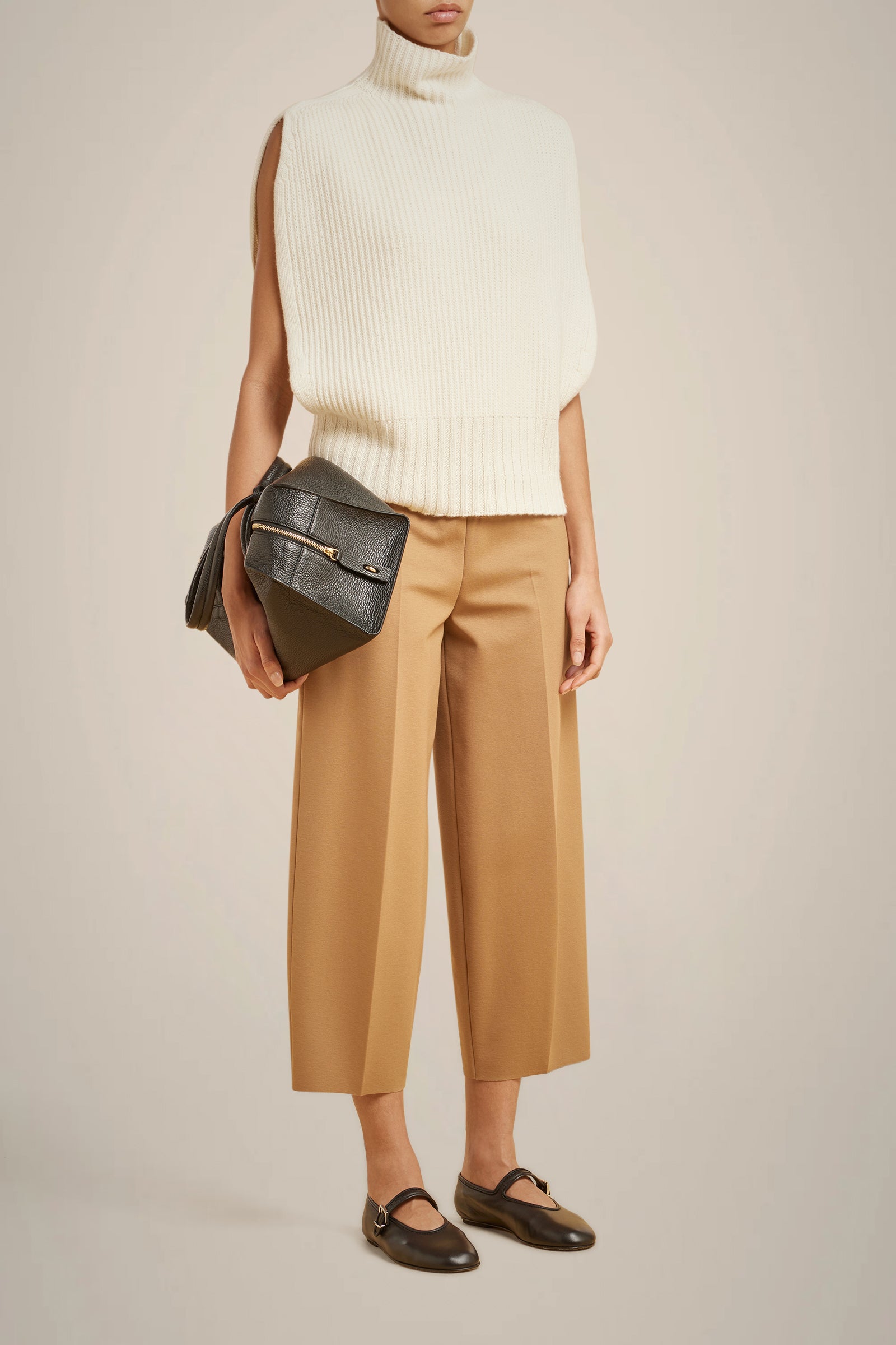 CROPPED TROUSERS