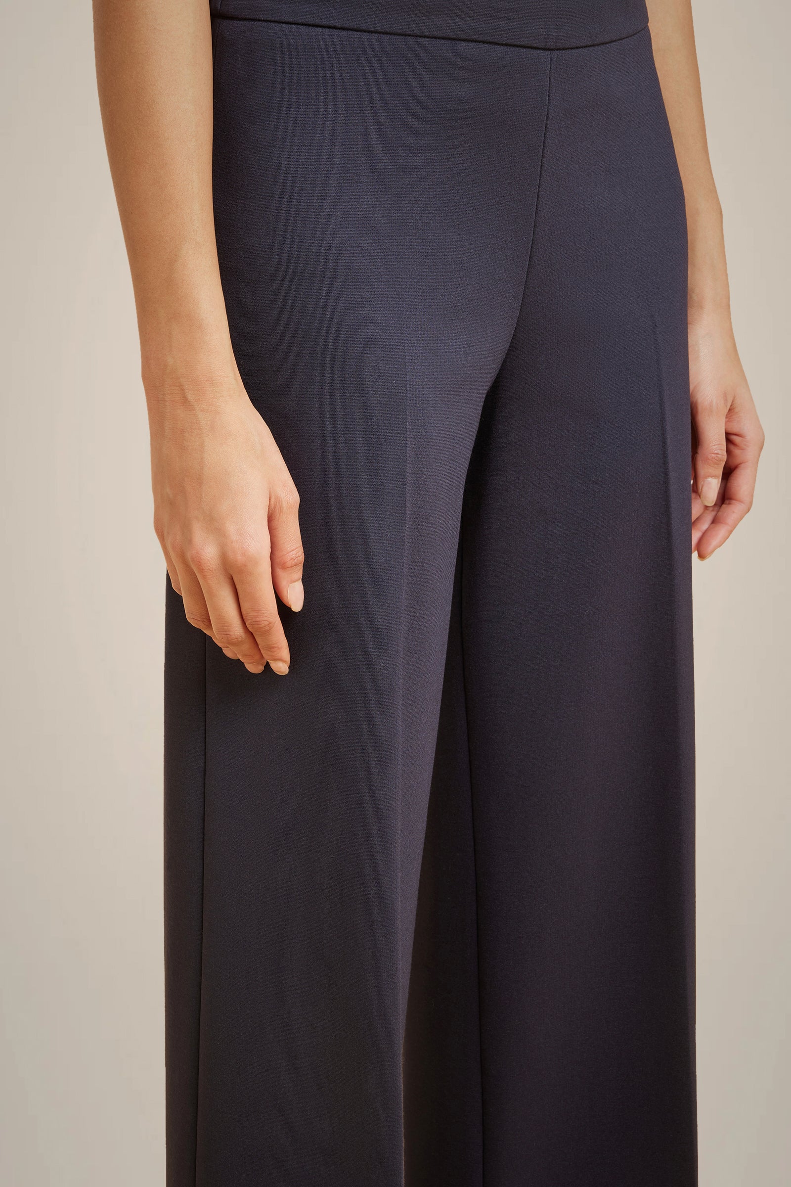 PANTALON CROPPED ÉVASÉ