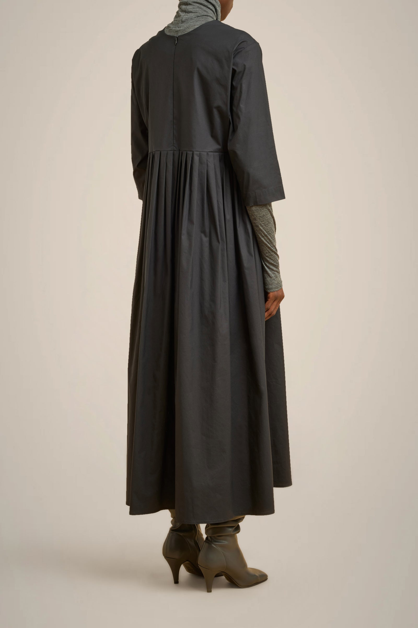 LONG DRESS WITH PLEATS