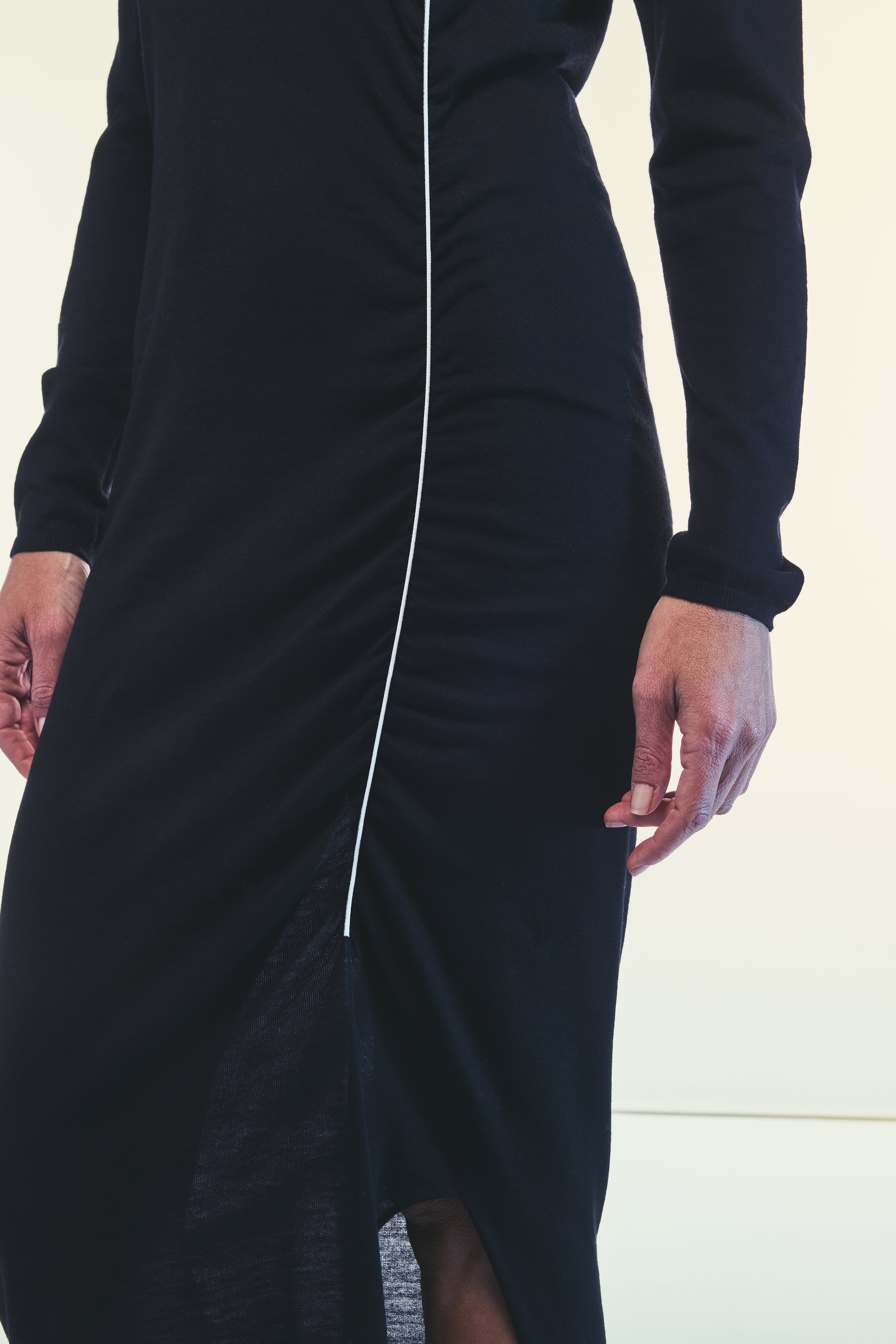 MEDEA DRESS