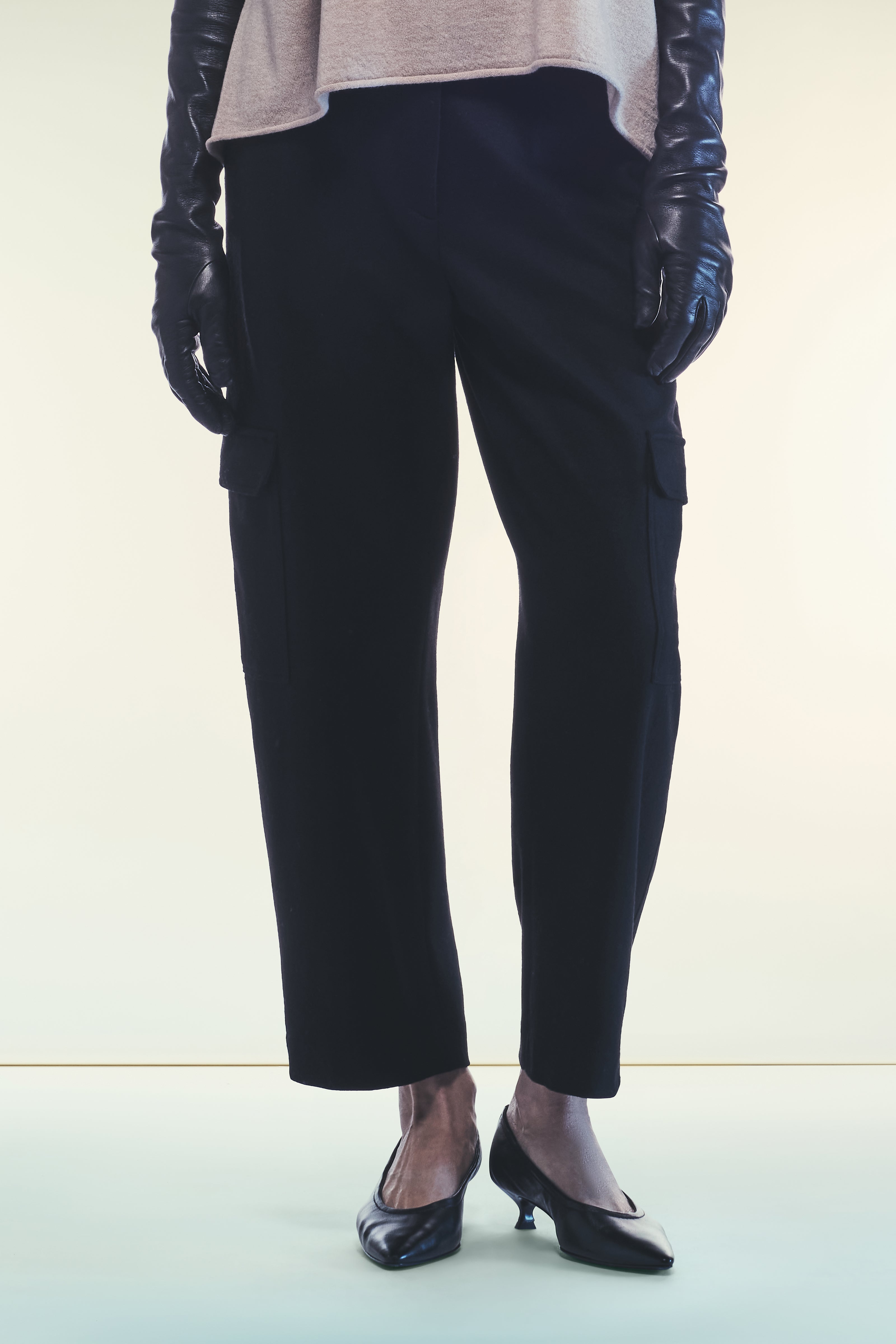 パンツ LIVIANA CONTI Women Straight Pants F5SS36 Y69 BLACK Jonah trousers | liviana conti
