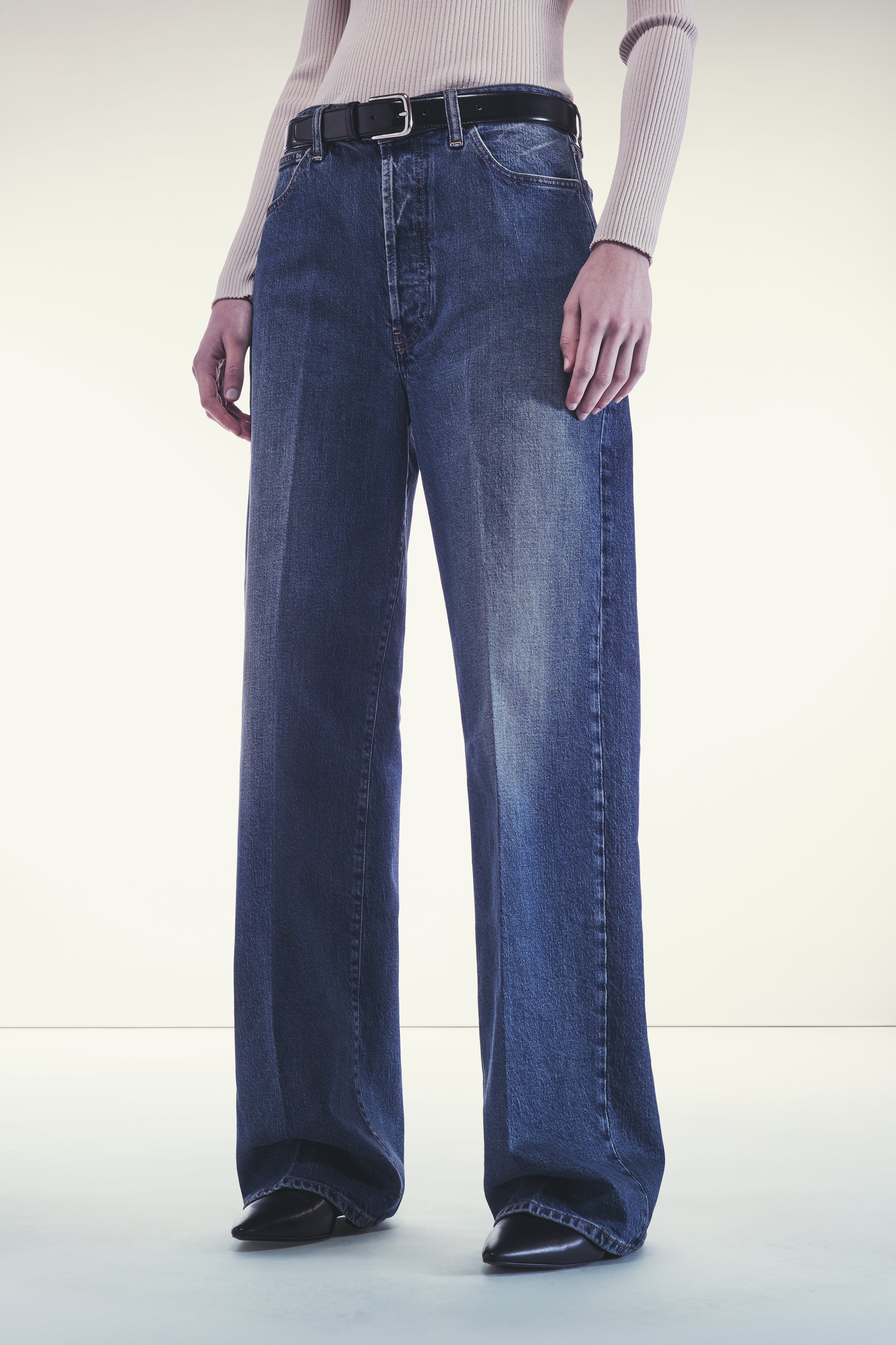 DENIM JONATHAN